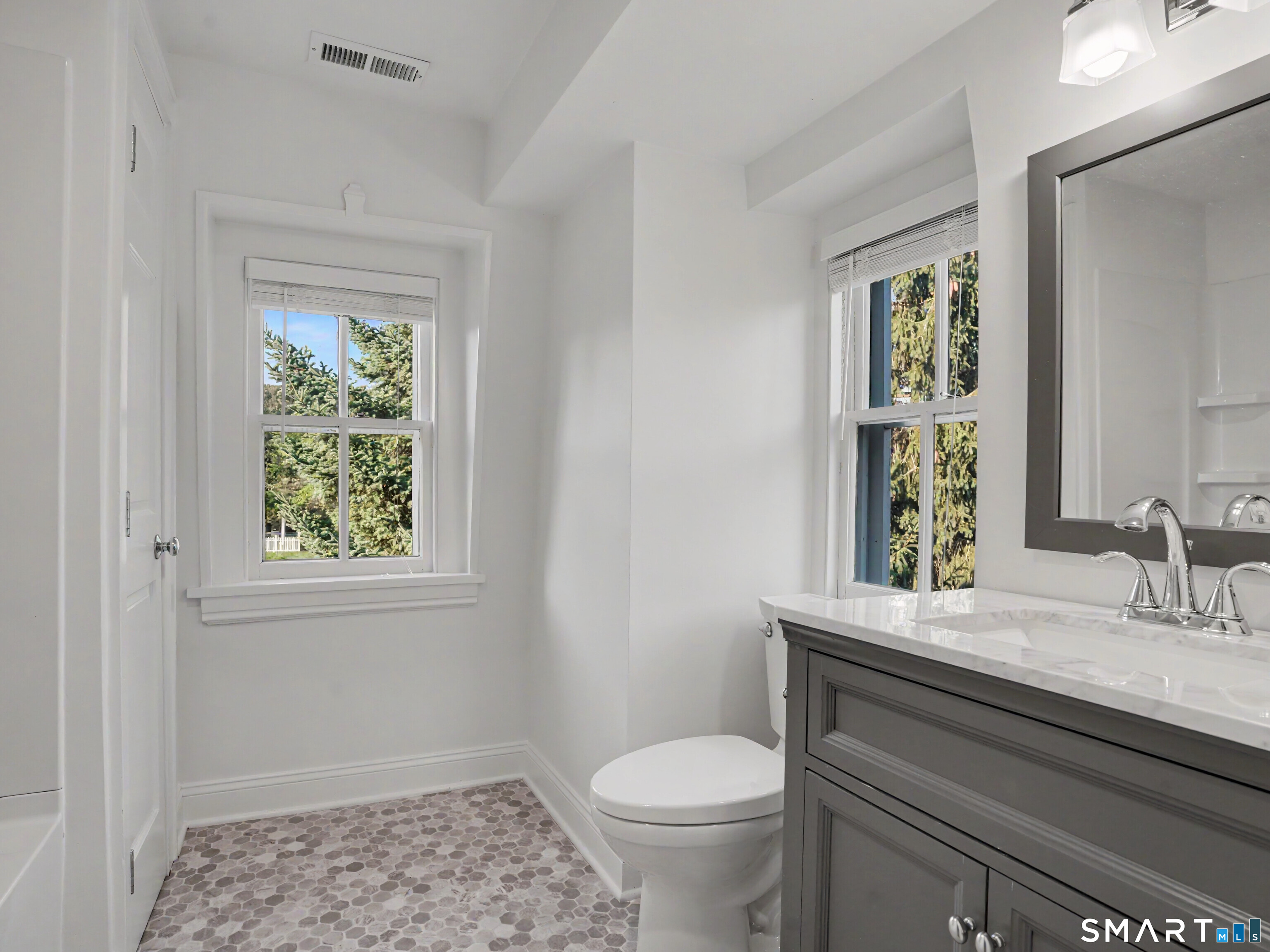 38 West Morgan Avenue