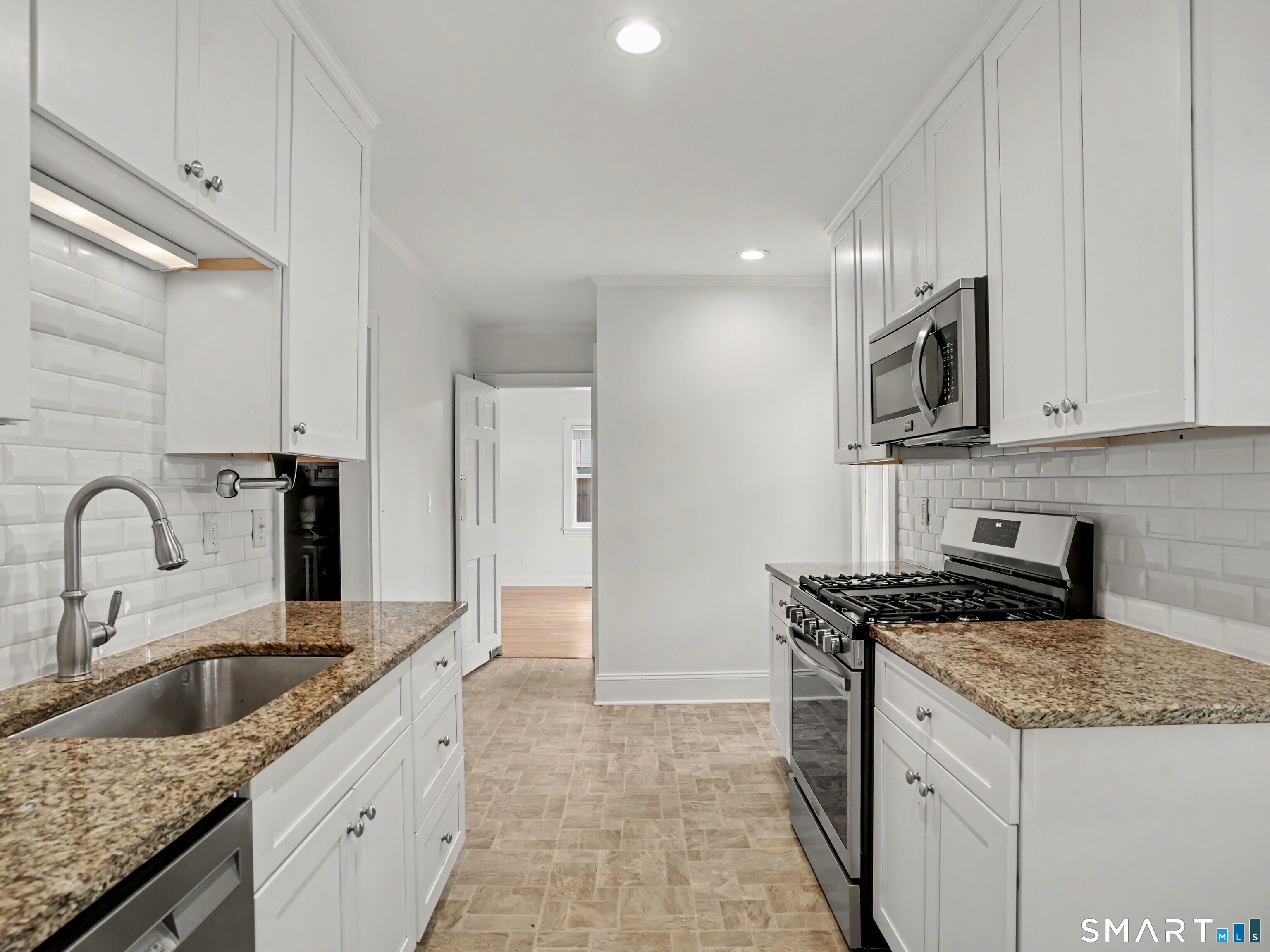 38 West Morgan Avenue