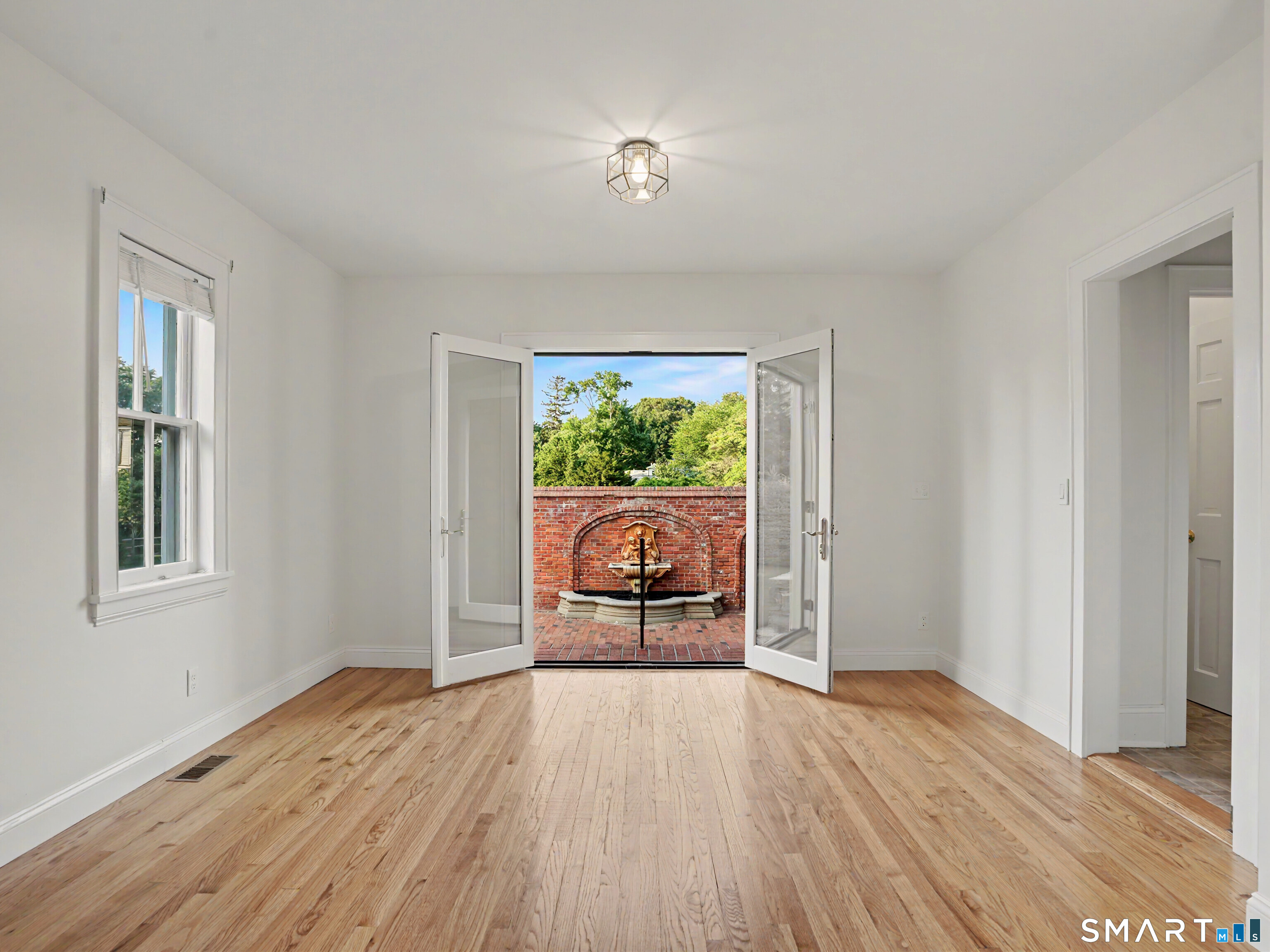 38 West Morgan Avenue