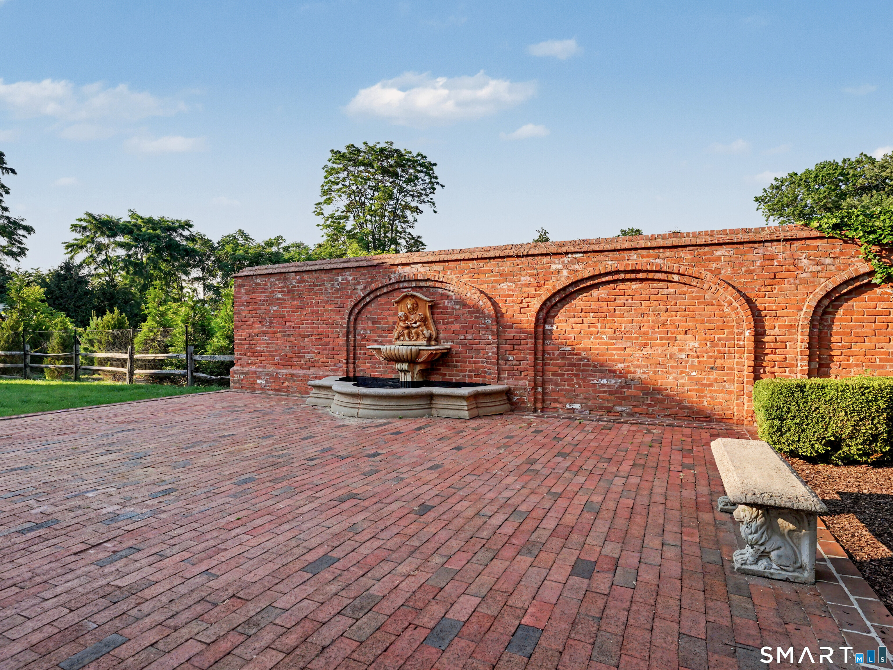 38 West Morgan Avenue