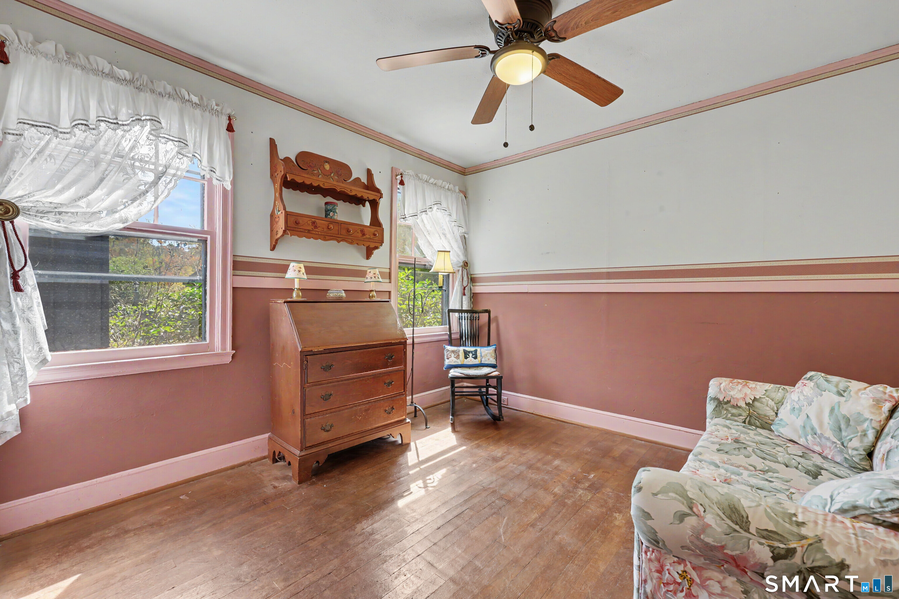 393 Center Road