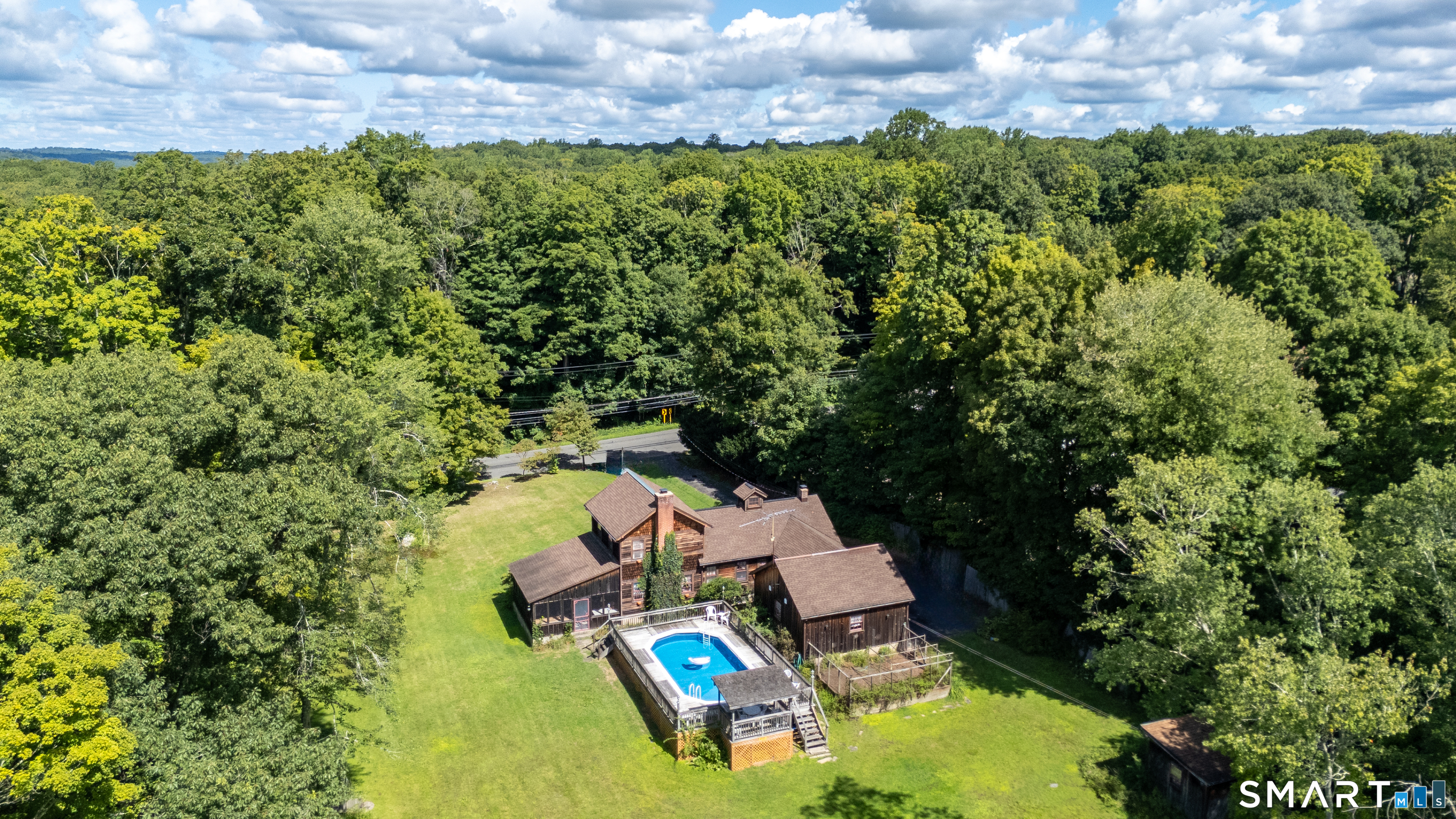 393 Center Road