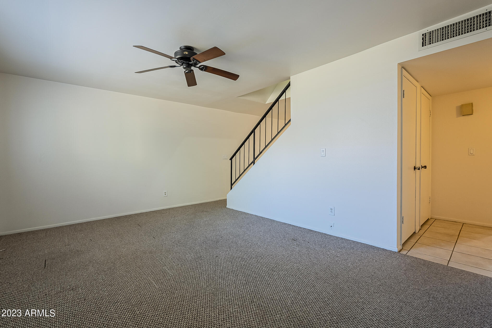 1919 W HAZELWOOD Parkway