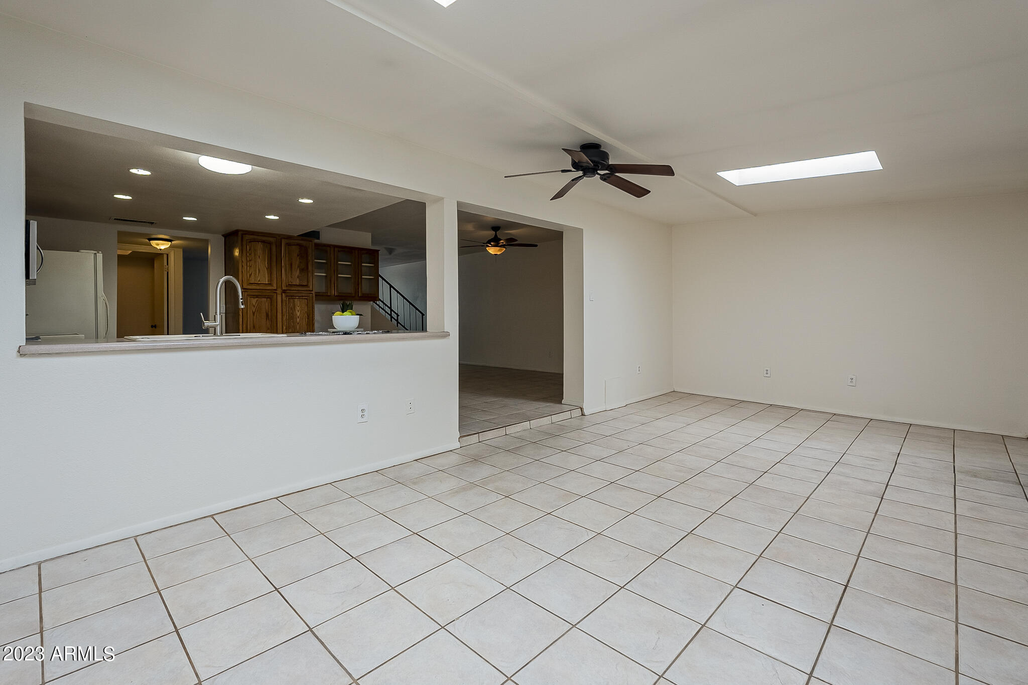 1919 W HAZELWOOD Parkway