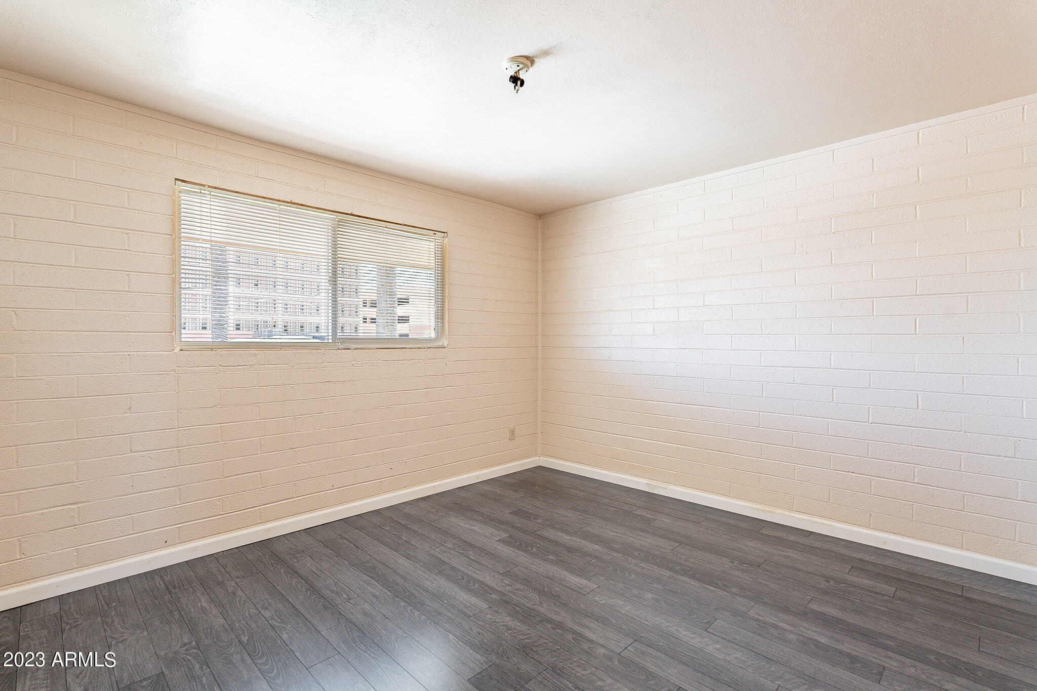 1908 W BERRIDGE Lane # 9