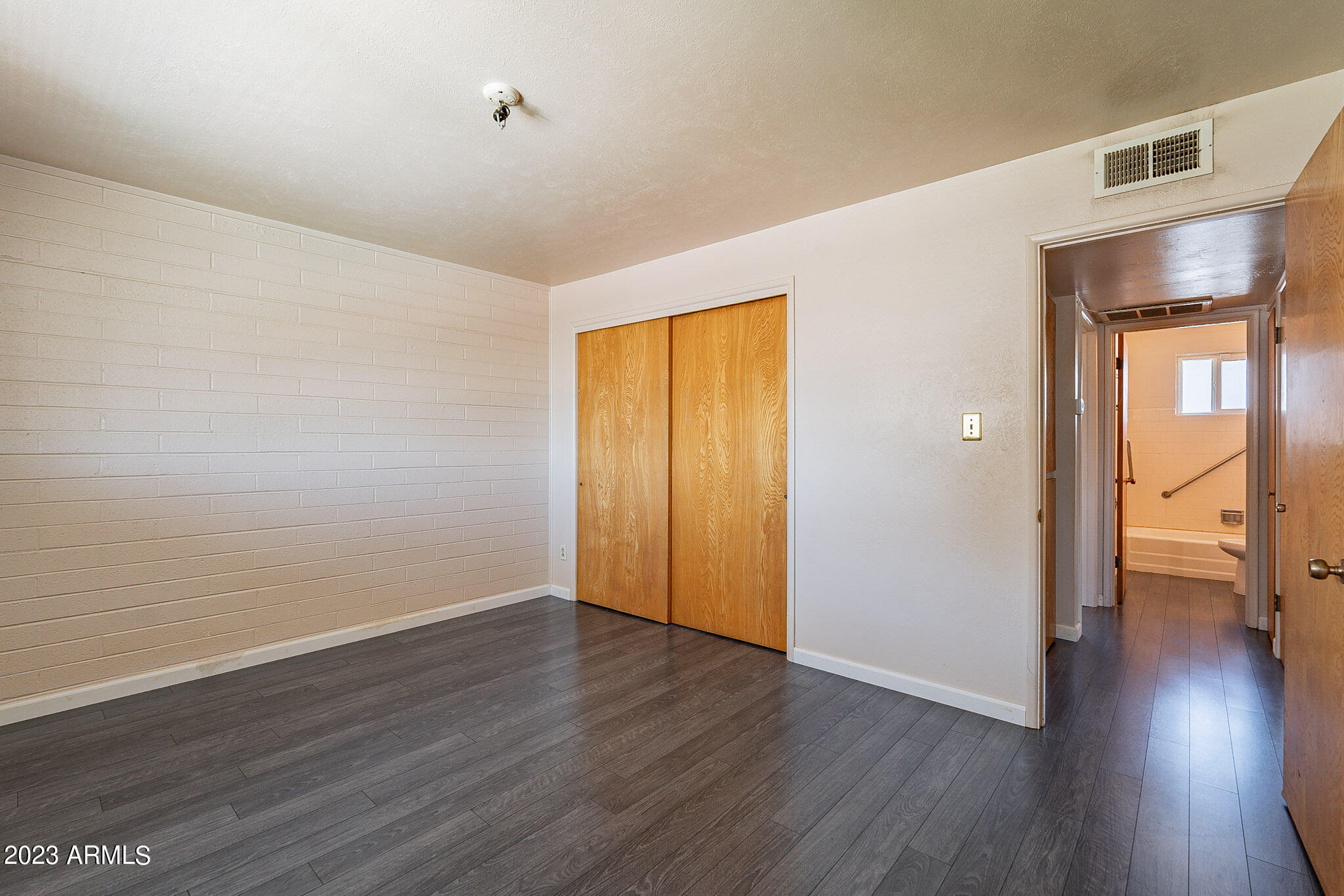 1908 W BERRIDGE Lane # 9