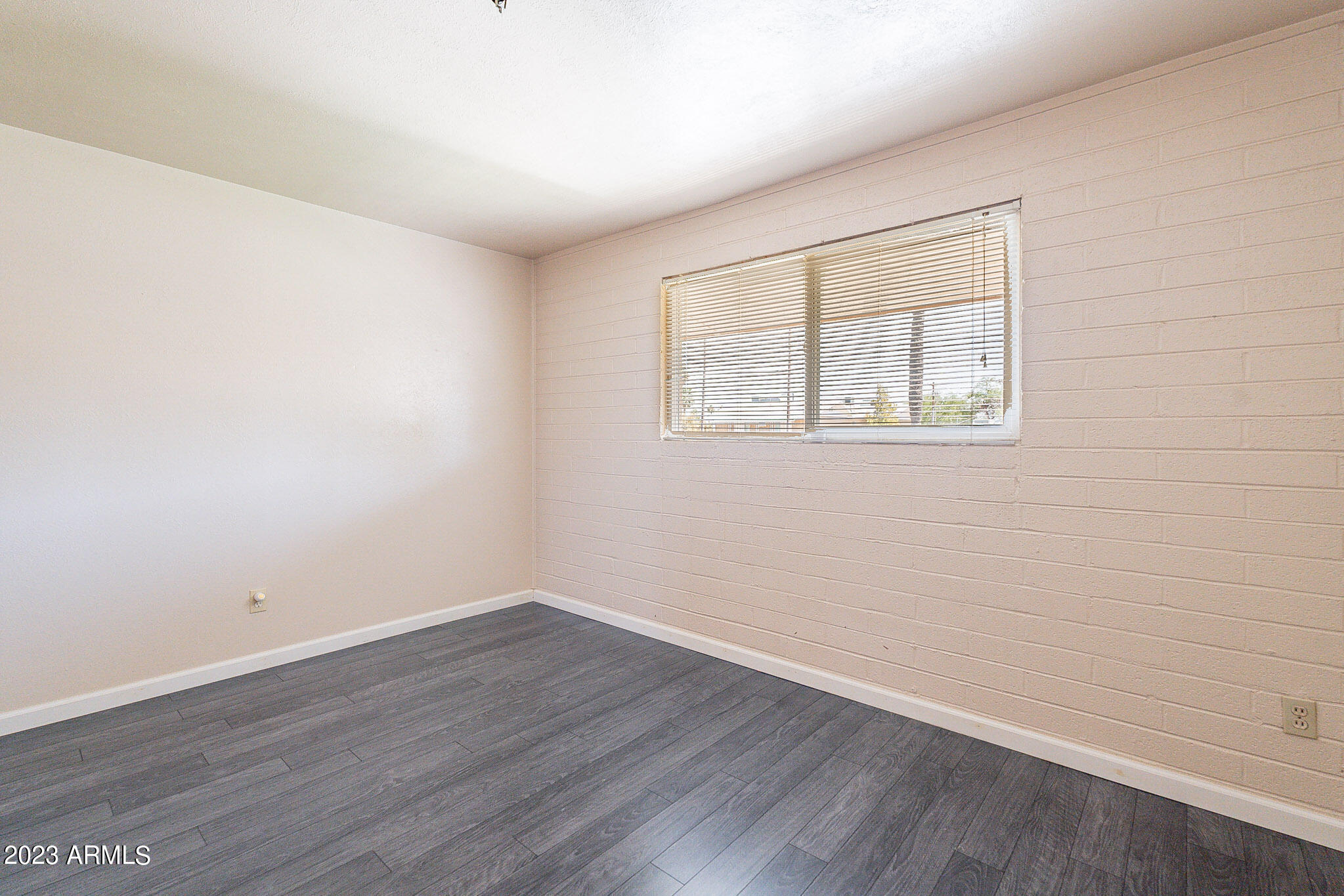 1908 W BERRIDGE Lane # 9