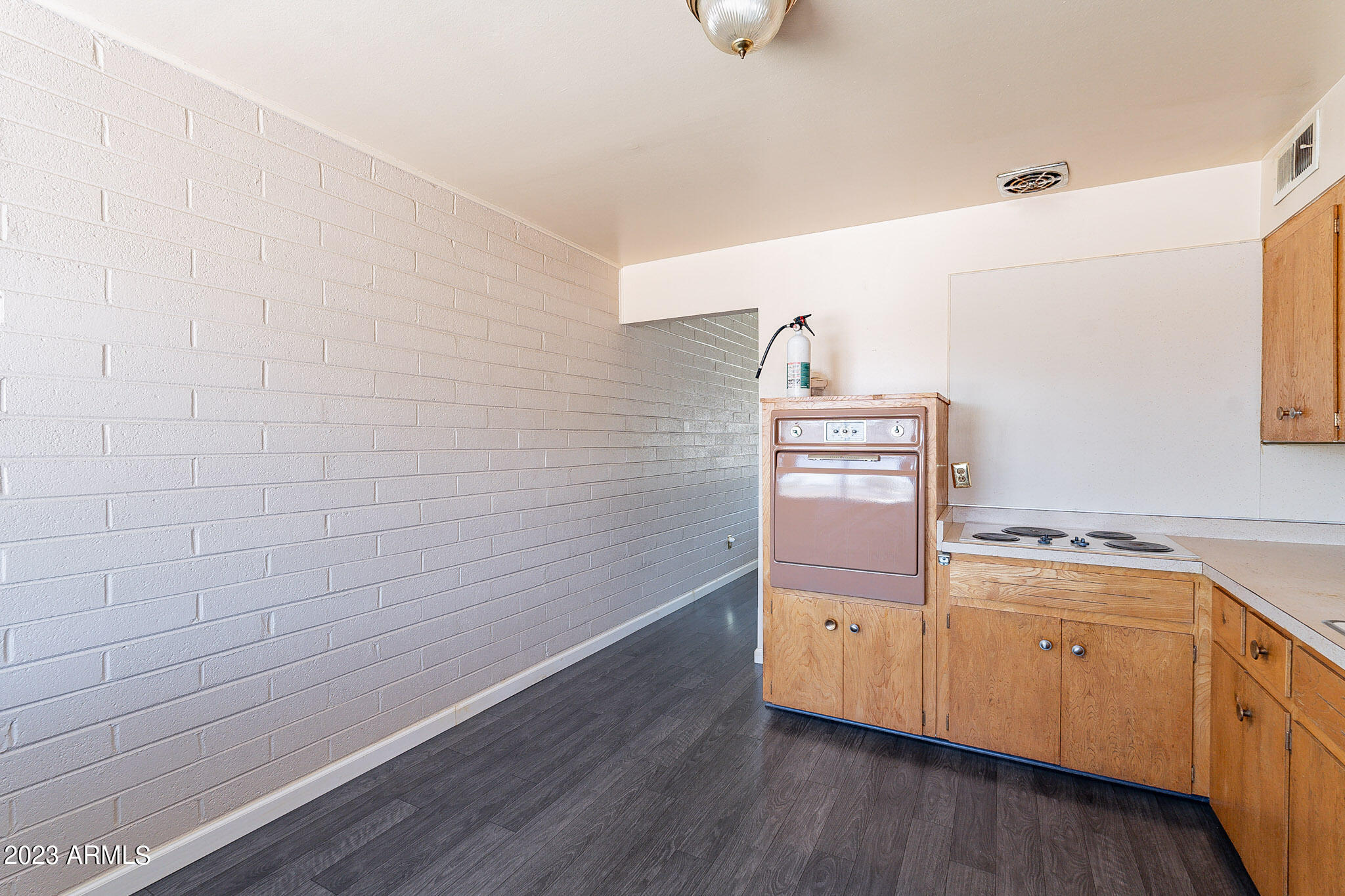 1908 W BERRIDGE Lane # 9