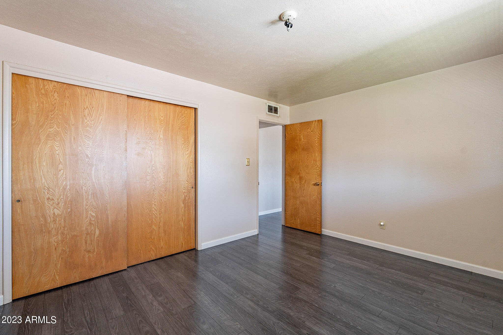 1908 W BERRIDGE Lane # 9