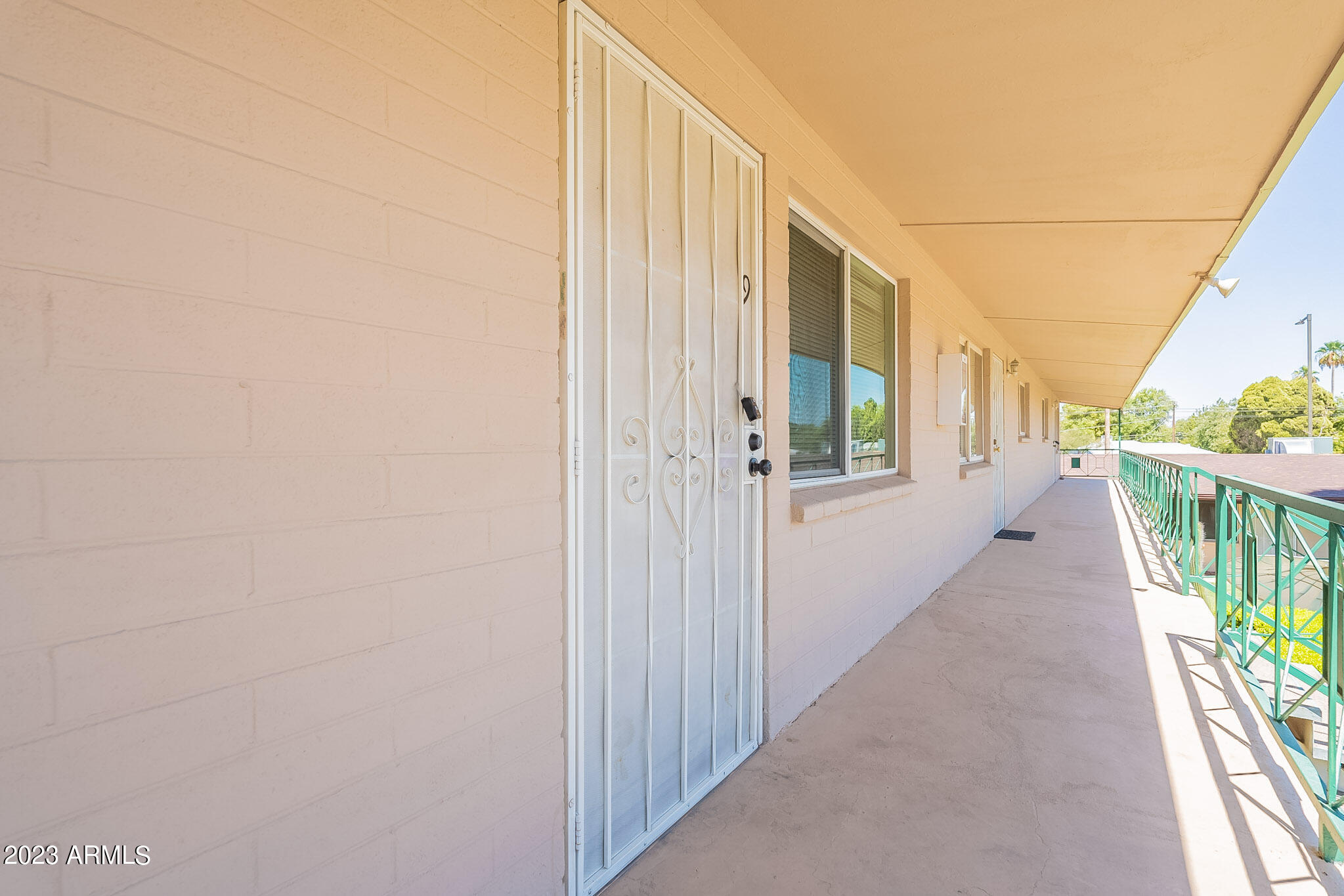 1908 W BERRIDGE Lane # 9