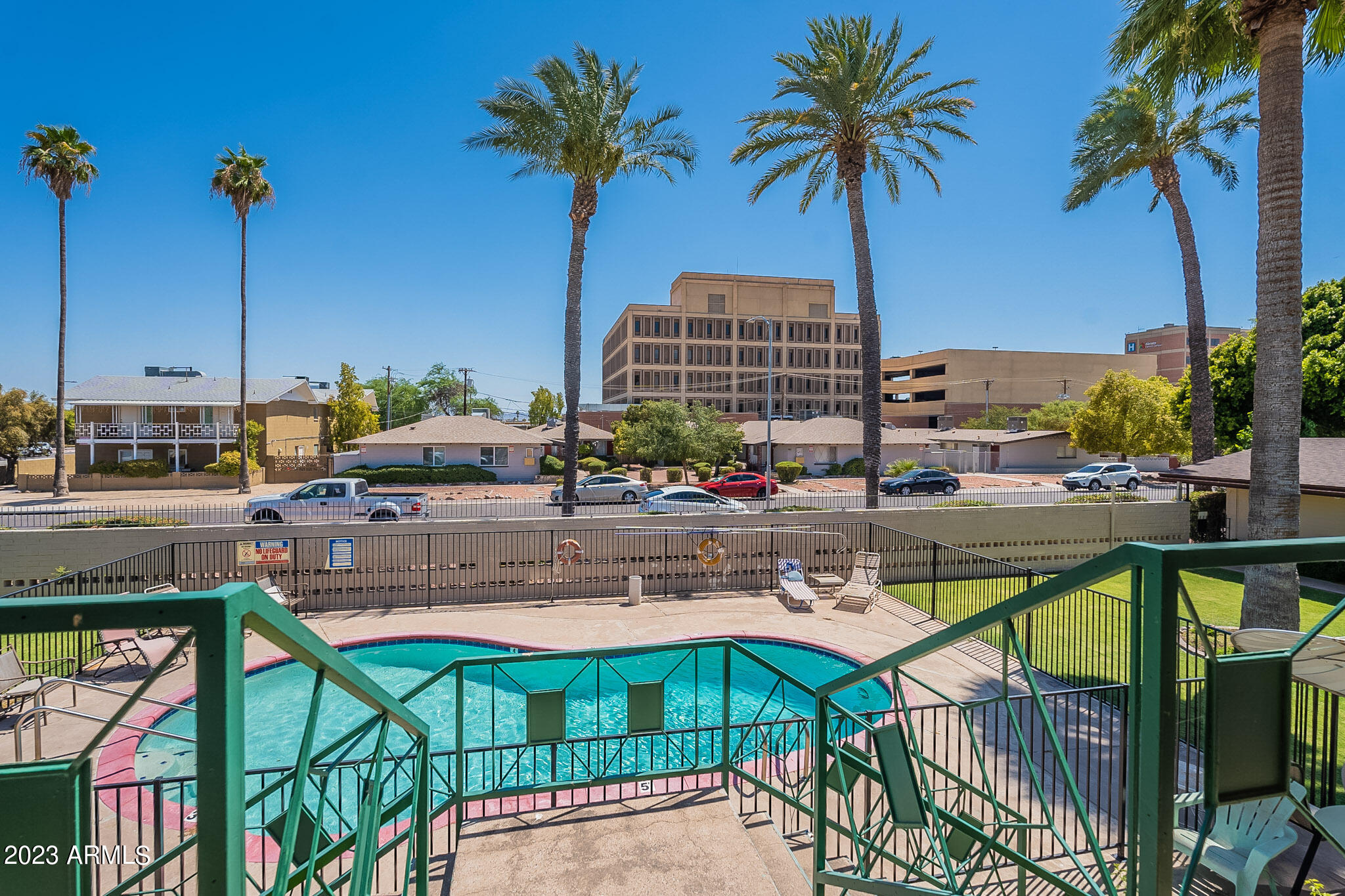 1908 W BERRIDGE Lane # 9