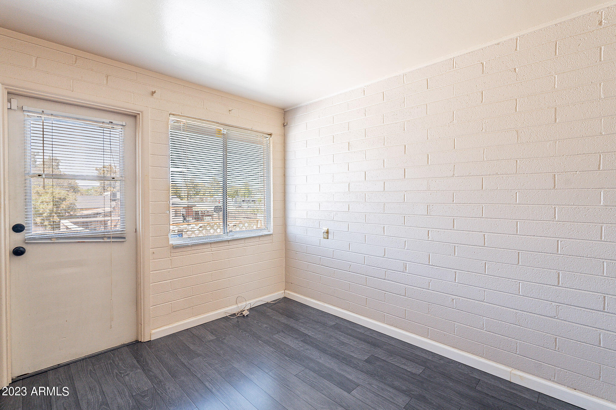 1908 W BERRIDGE Lane # 9