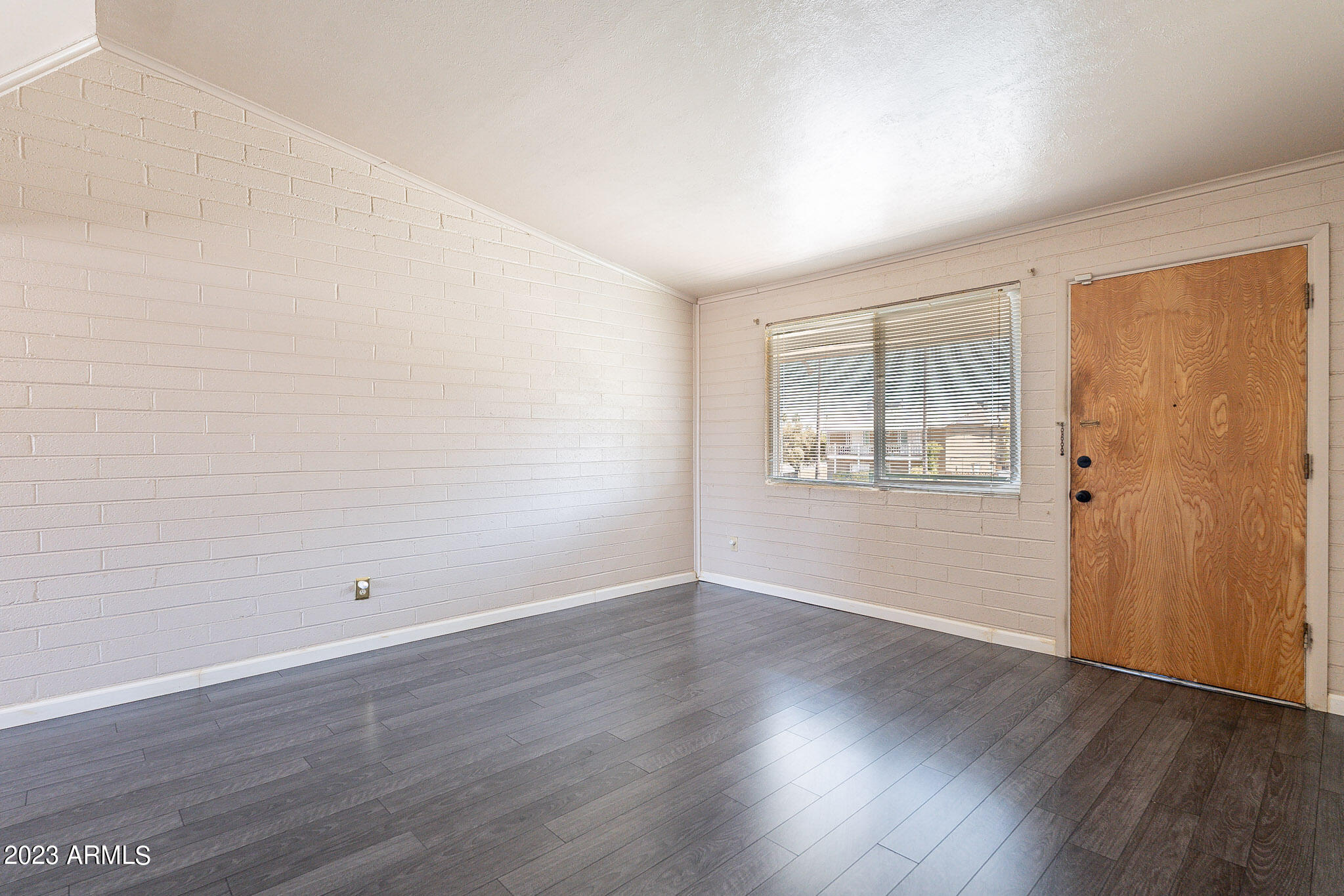 1908 W BERRIDGE Lane # 9