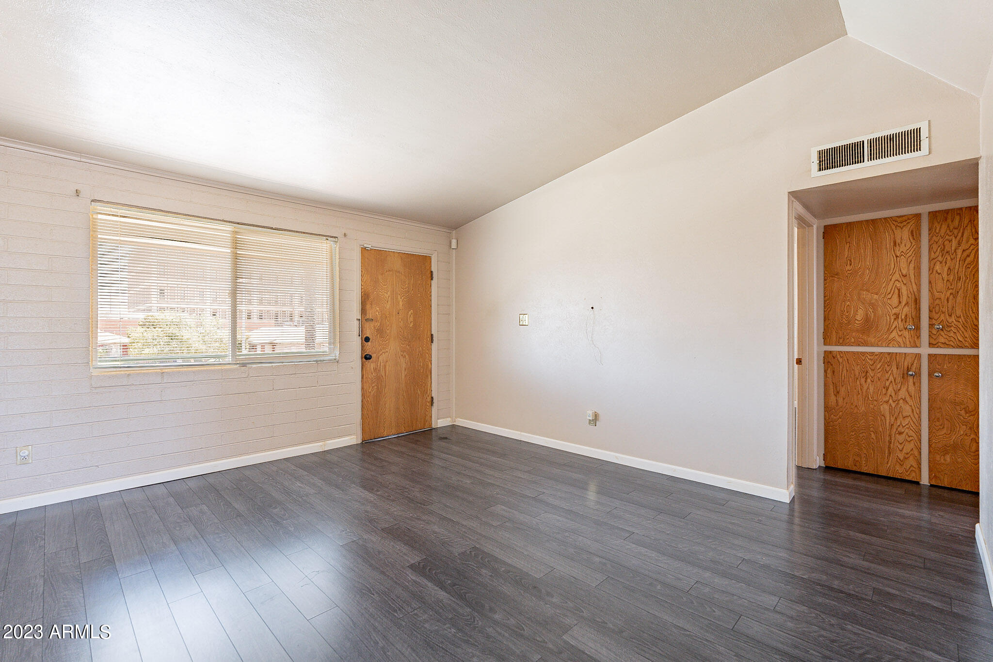 1908 W BERRIDGE Lane # 9