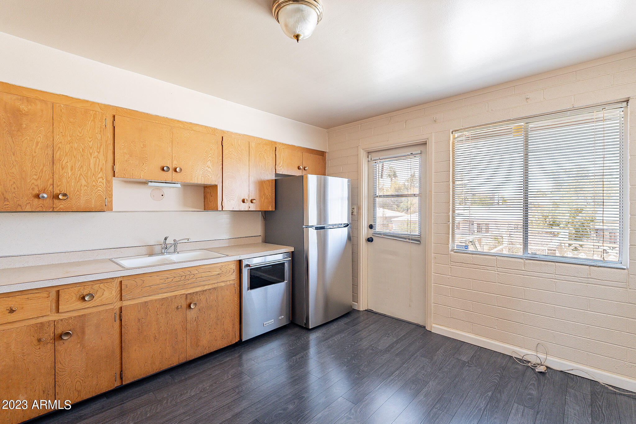 1908 W BERRIDGE Lane # 9