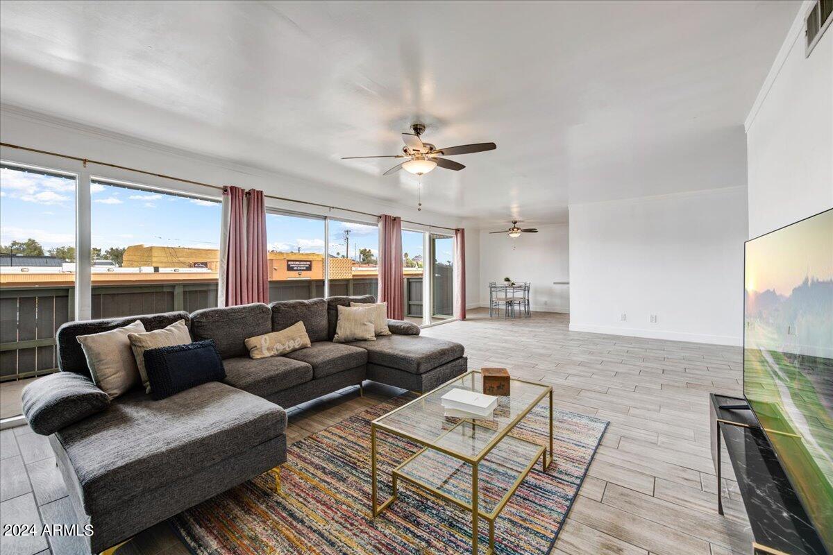6767 N 7TH Street # 215