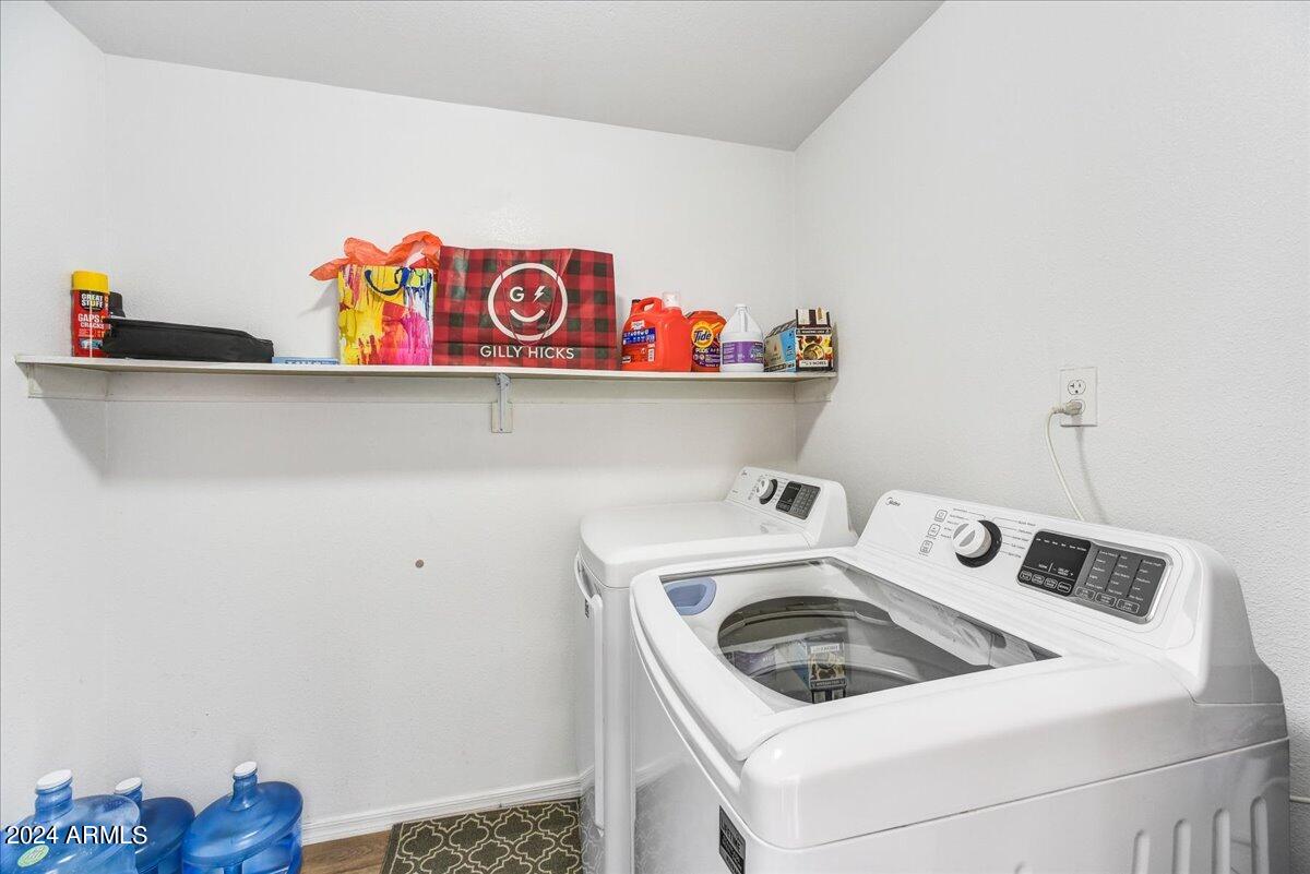 4732 E St Anne Avenue