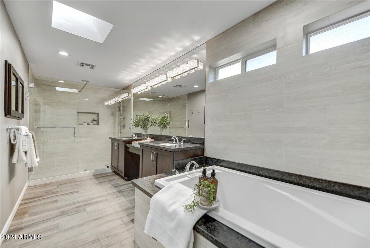 3132 E Highland Avenue