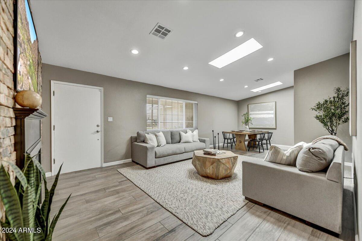 3132 E Highland Avenue