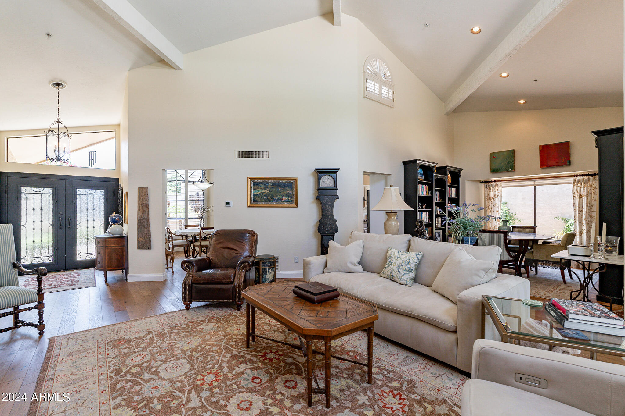 7516 E MERCER Lane