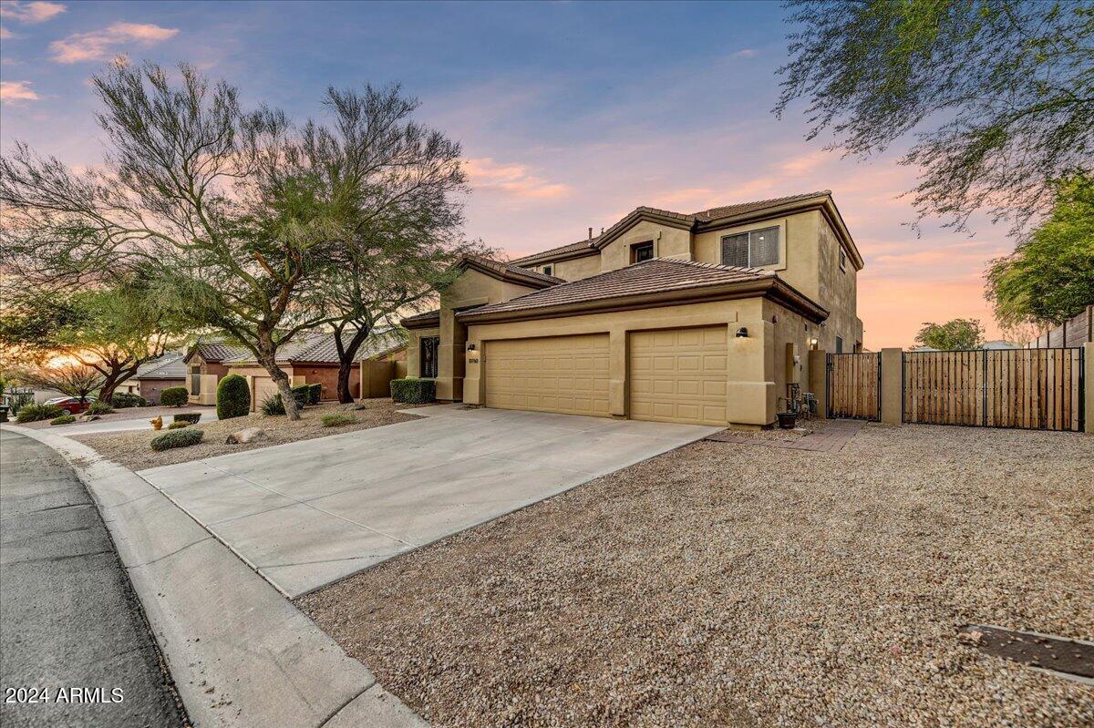 10760 E Raintree Drive