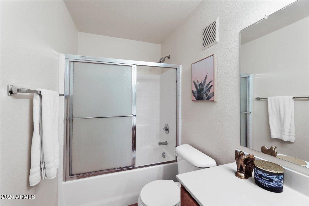 2402 E 5TH Street # 1521