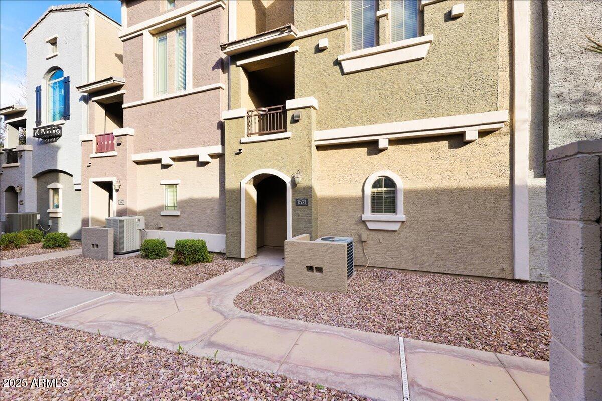 2402 E 5TH Street # 1521