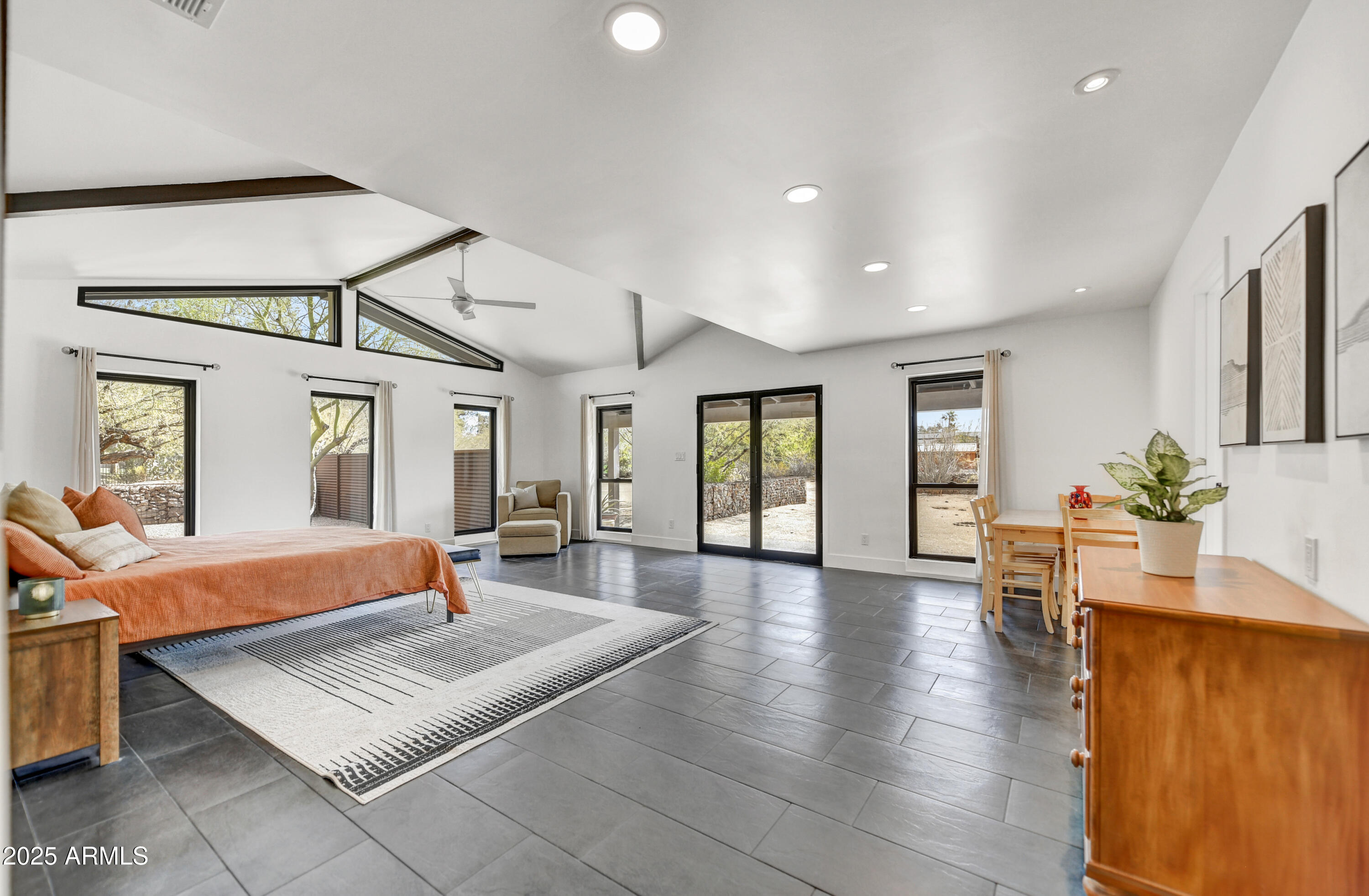 11801 N SUNDOWN Drive