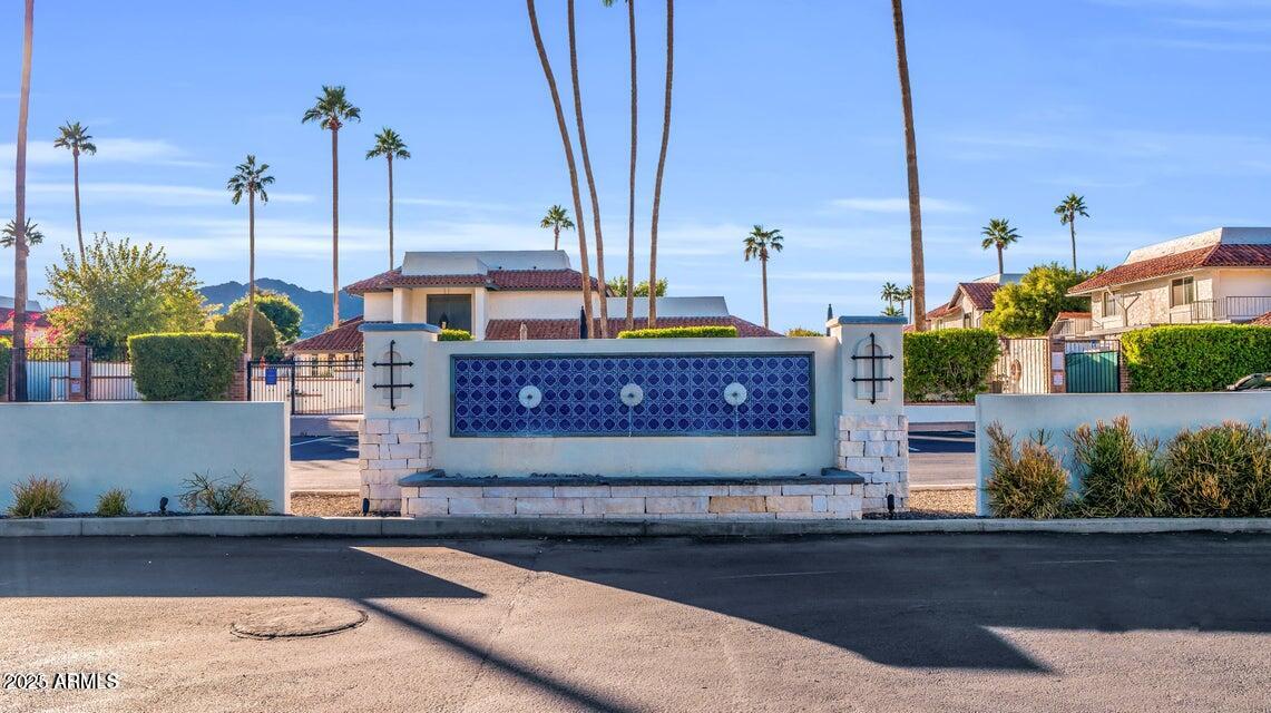 5738 N SCOTTSDALE Road