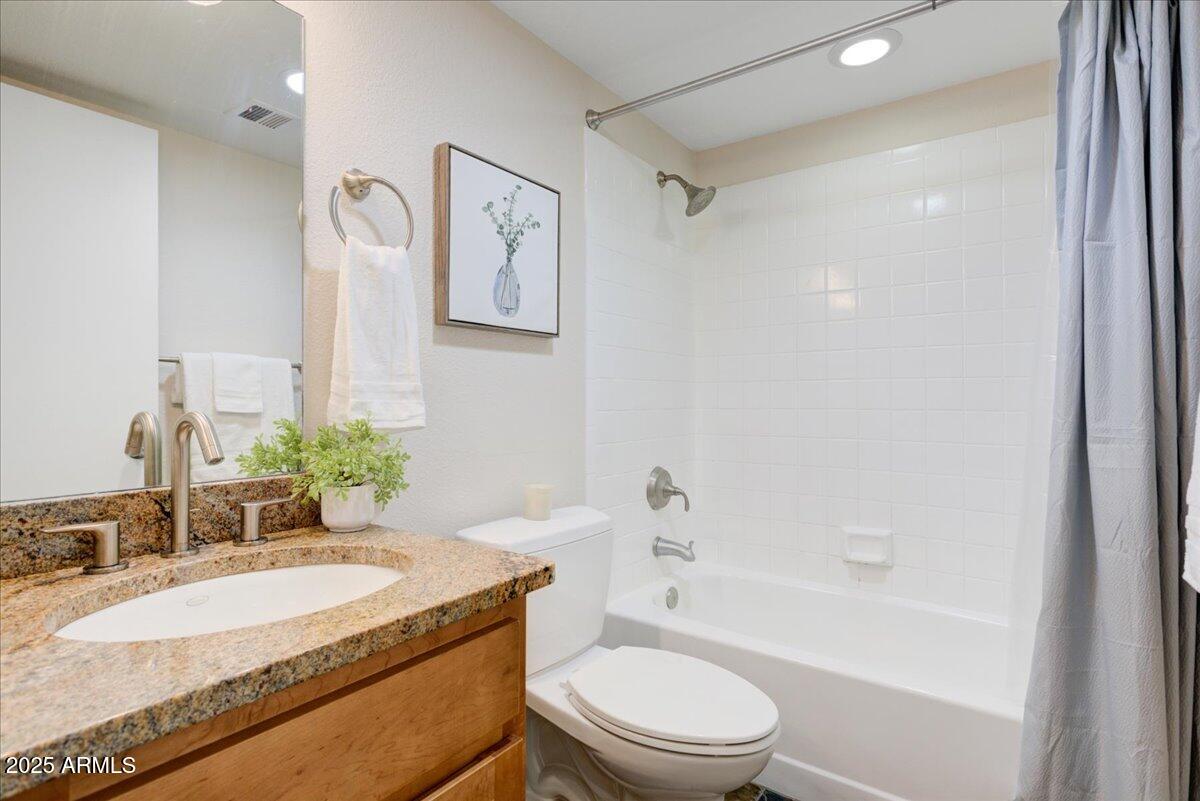 4704 E PARADISE VILLAGE Parkway, 139