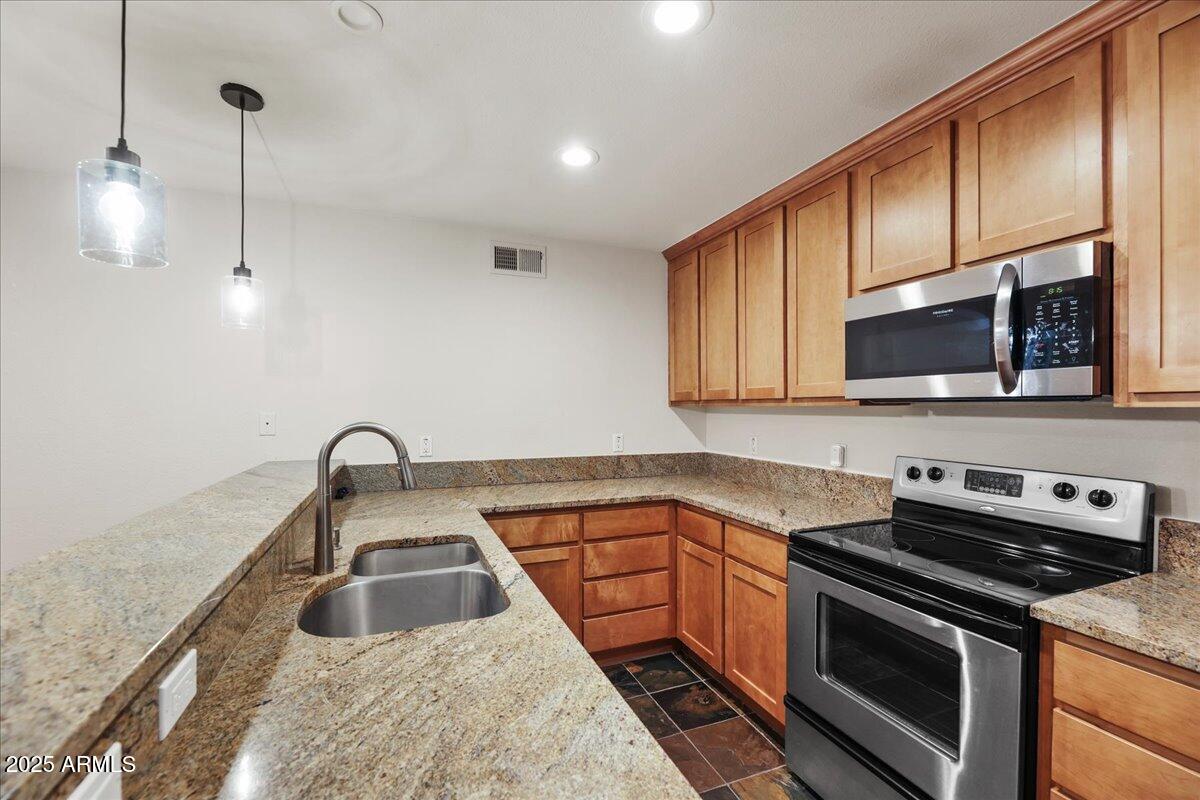4704 E PARADISE VILLAGE Parkway, 139