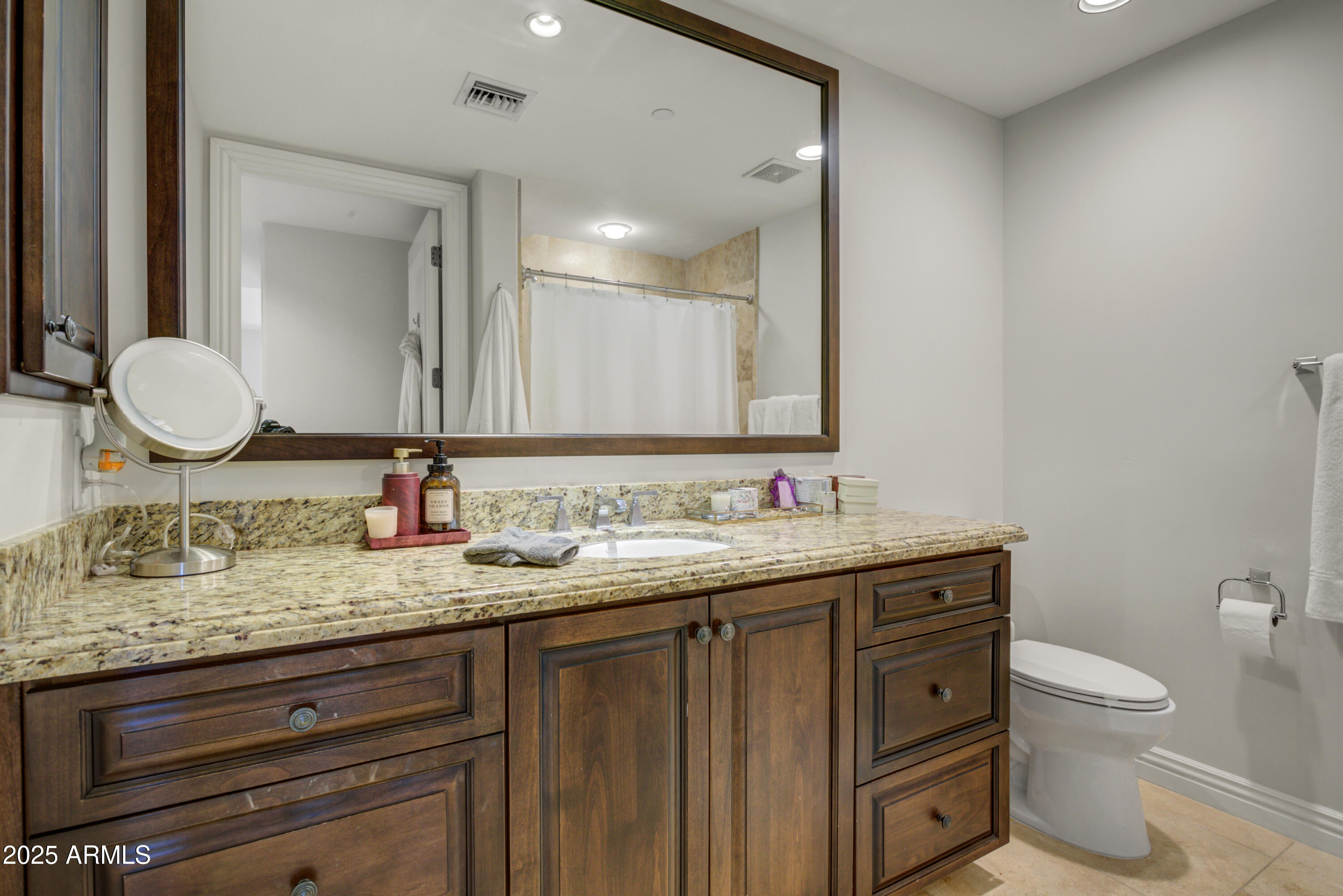 7181 E CAMELBACK Road, 409