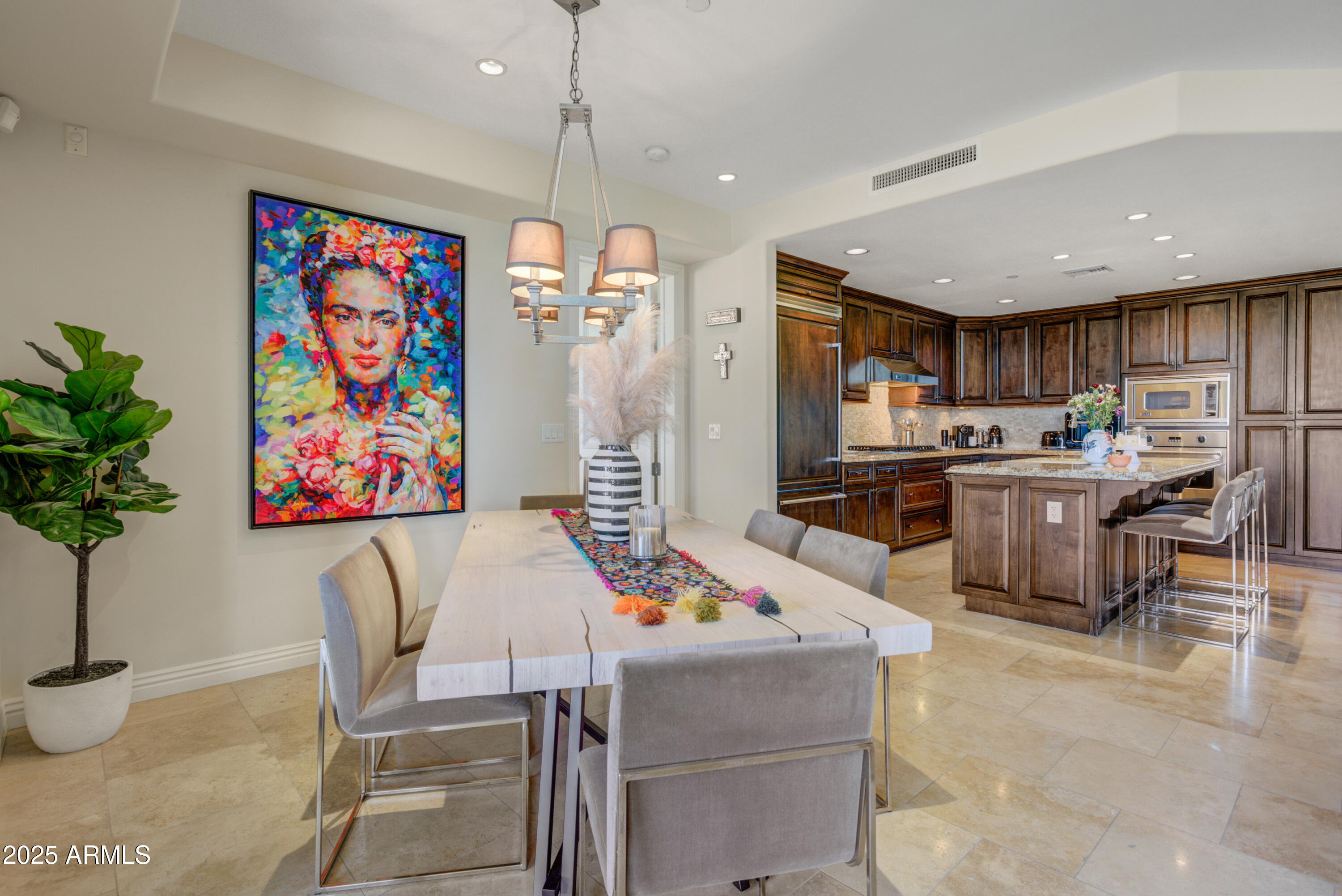 7181 E CAMELBACK Road, 409