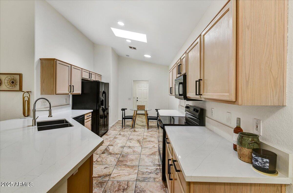 3247 E MALDONADO Drive, Phoenix