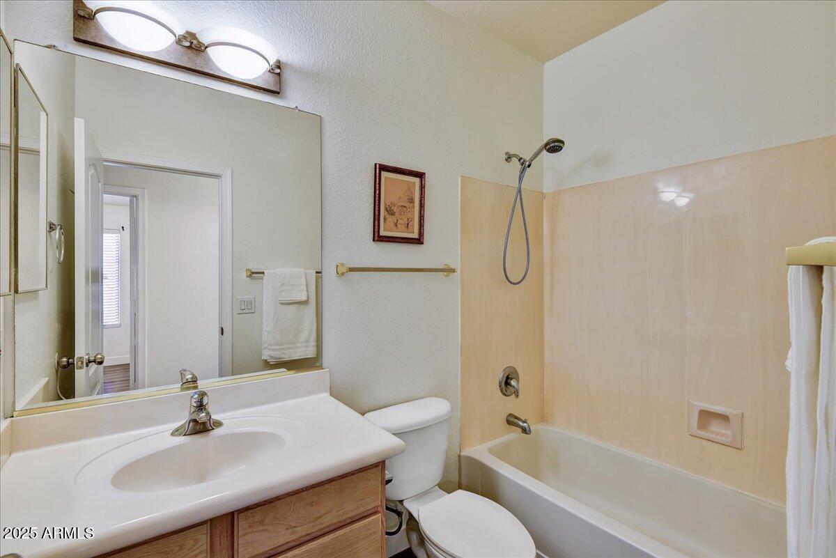 16762 W Fillmore Street