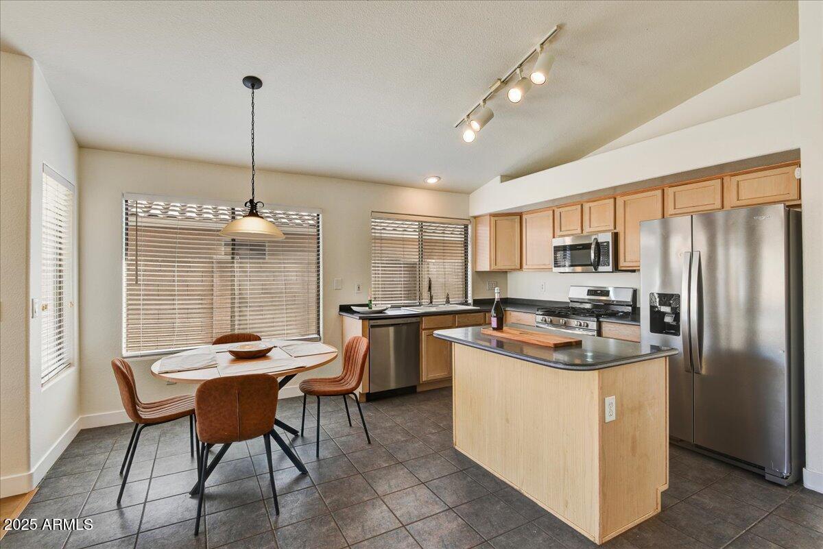 16762 W Fillmore Street