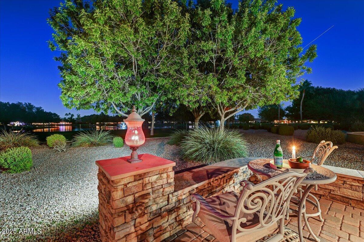 8828 E SUNRIDGE Drive