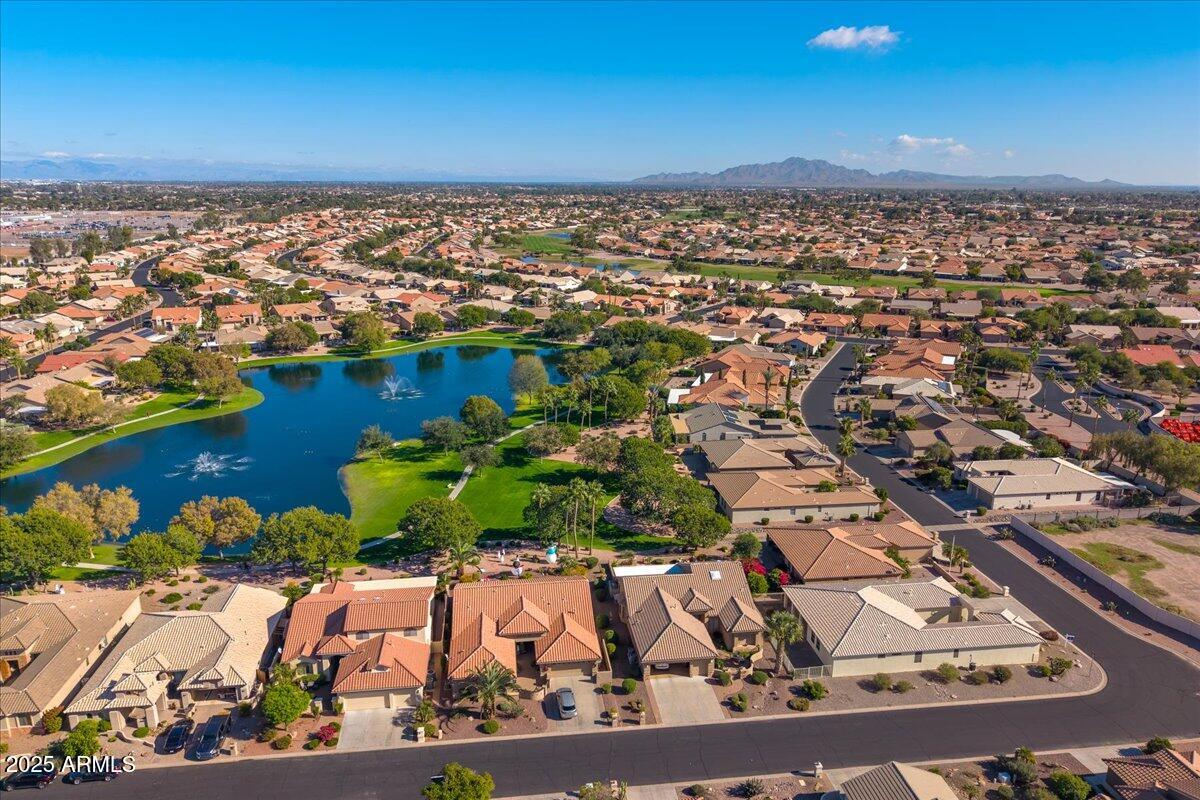 8828 E SUNRIDGE Drive