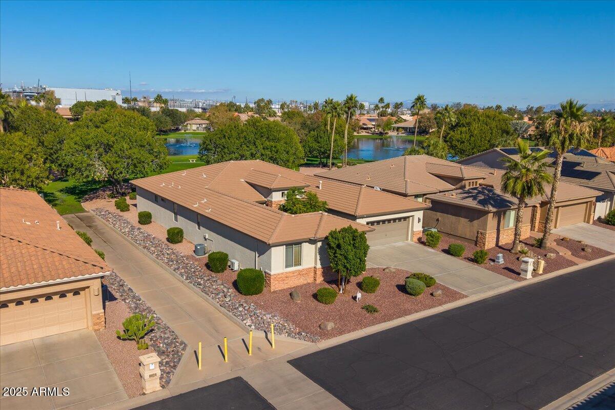 8828 E SUNRIDGE Drive