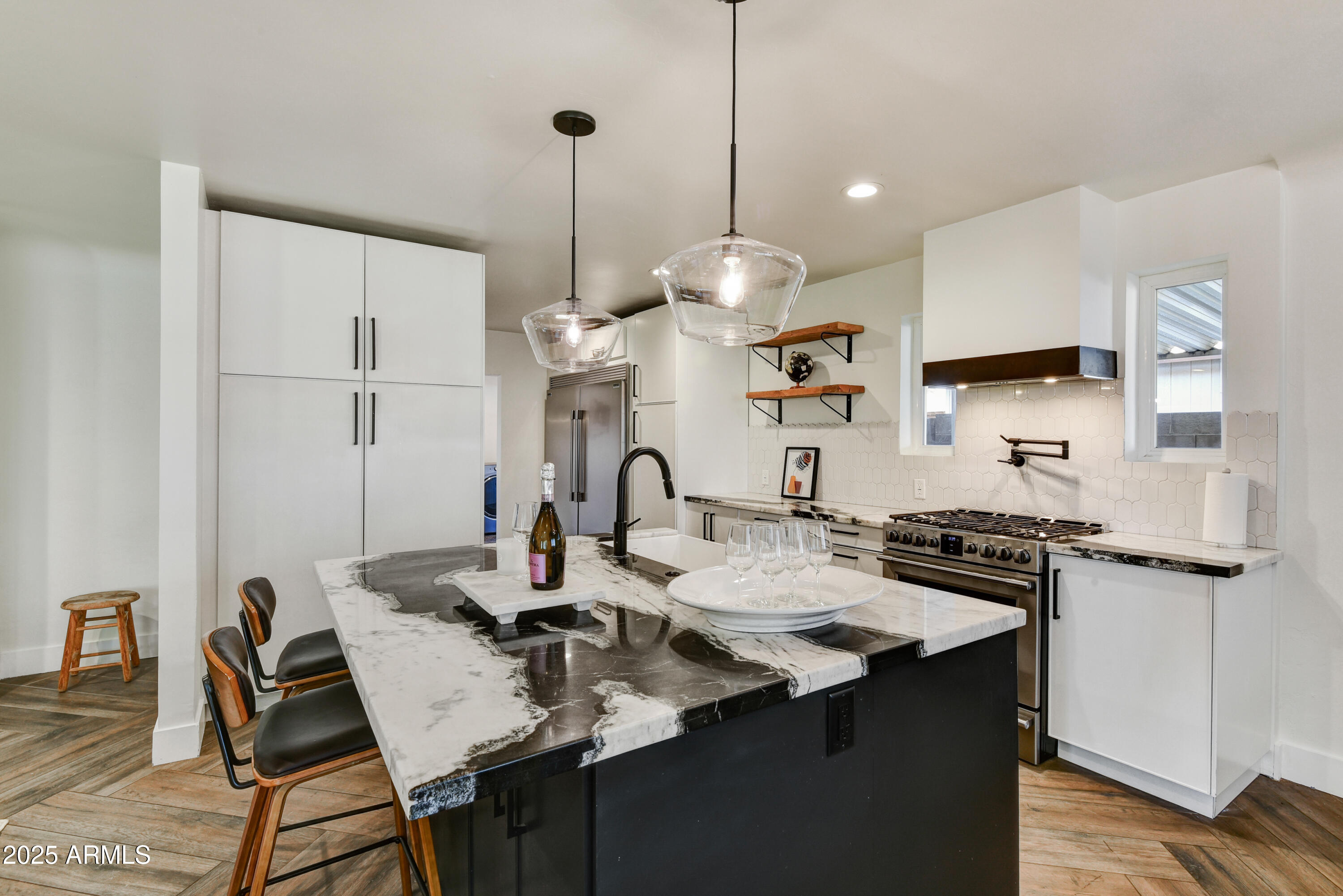 1735 W Mitchell Drive