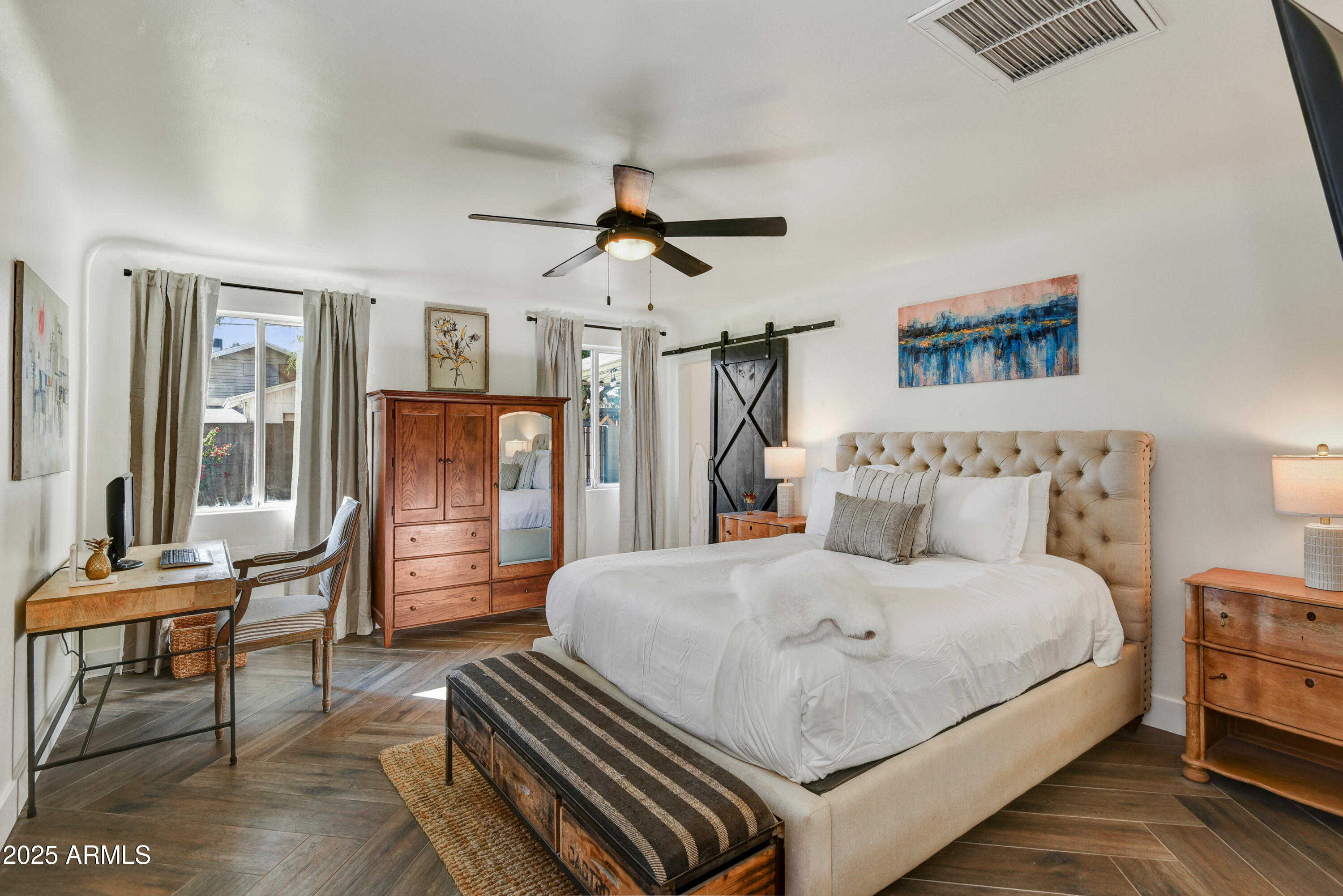 1735 W Mitchell Drive