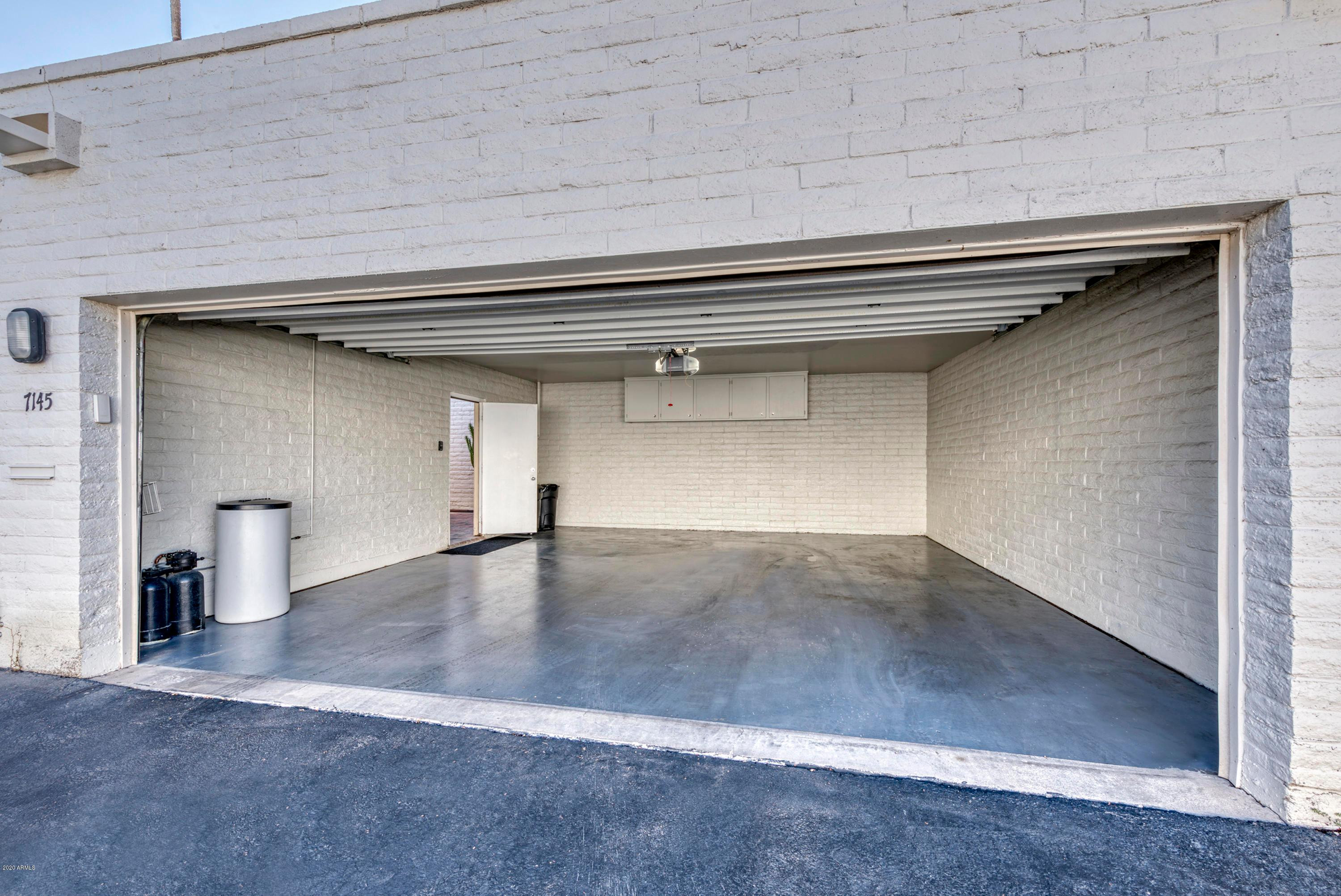 7145 E MCDONALD Drive