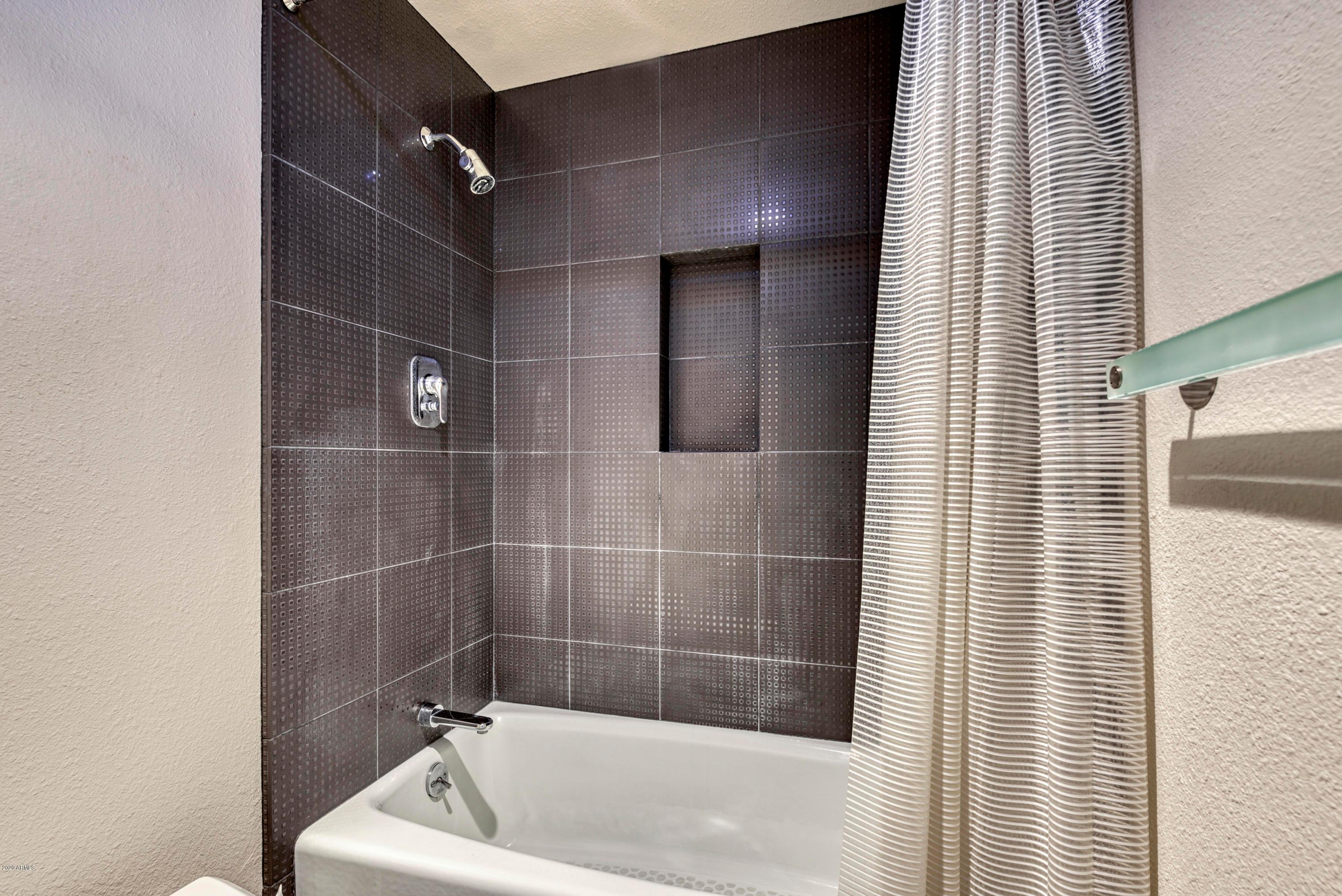 7145 E MCDONALD Drive