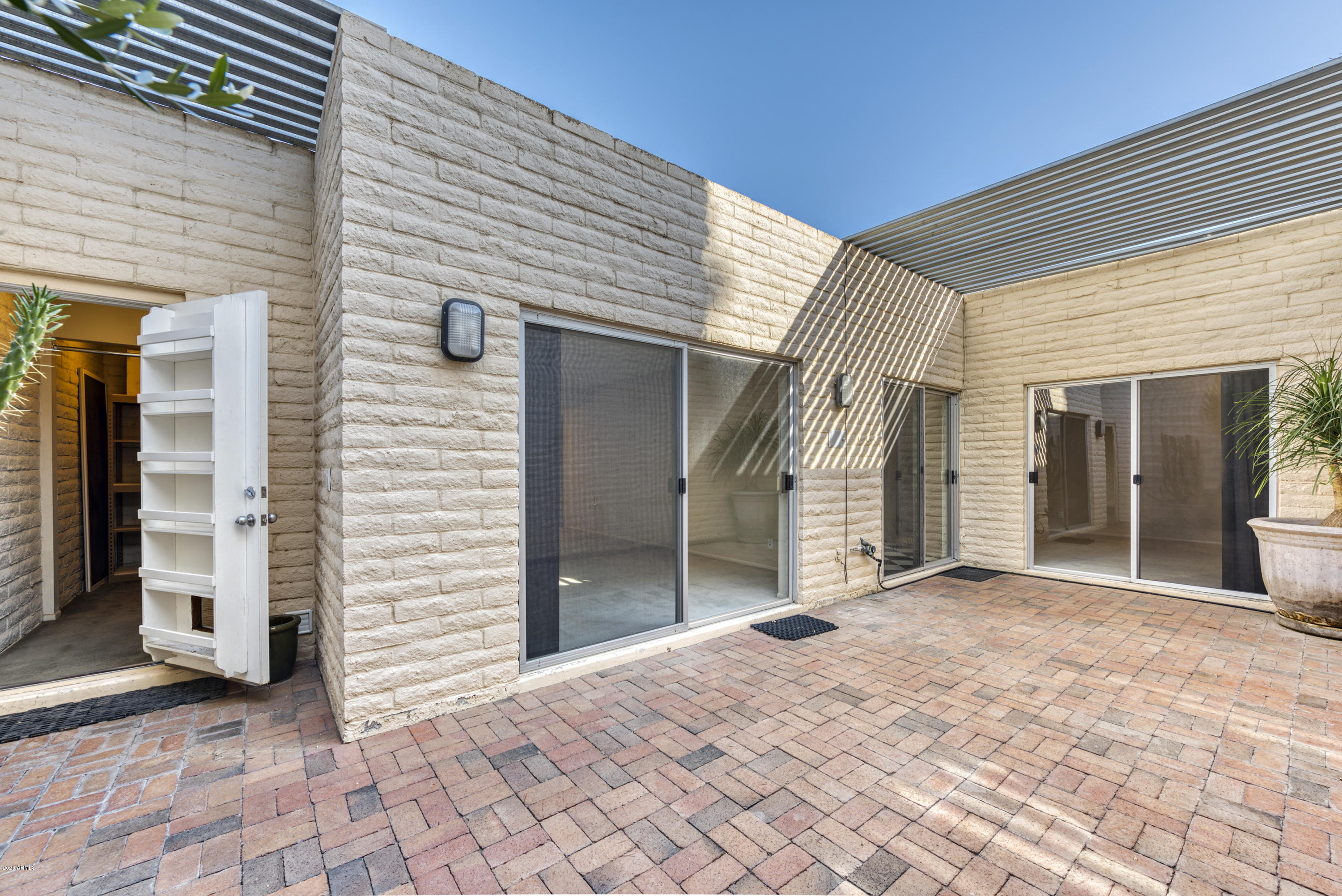 7145 E MCDONALD Drive