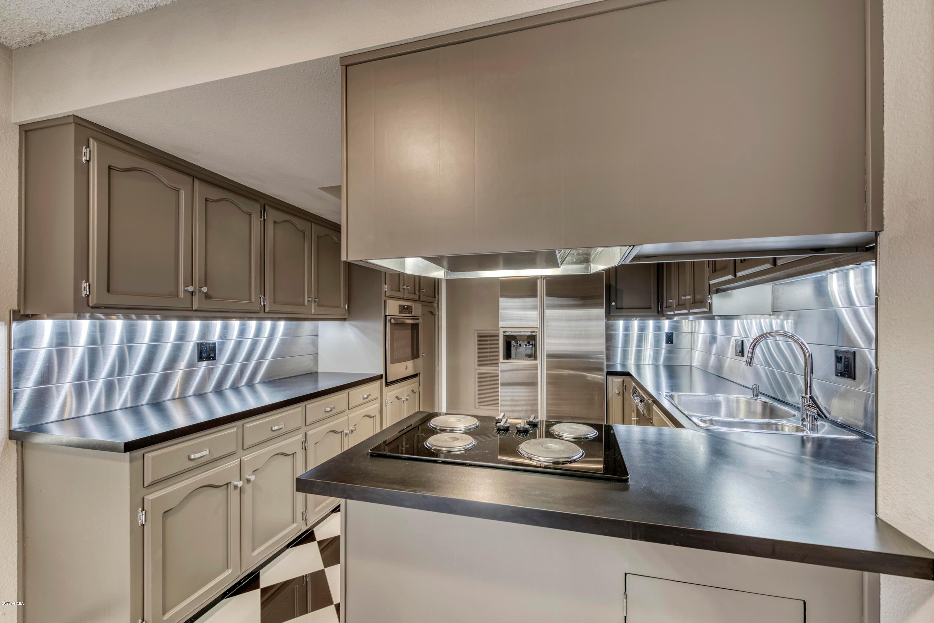 7145 E MCDONALD Drive