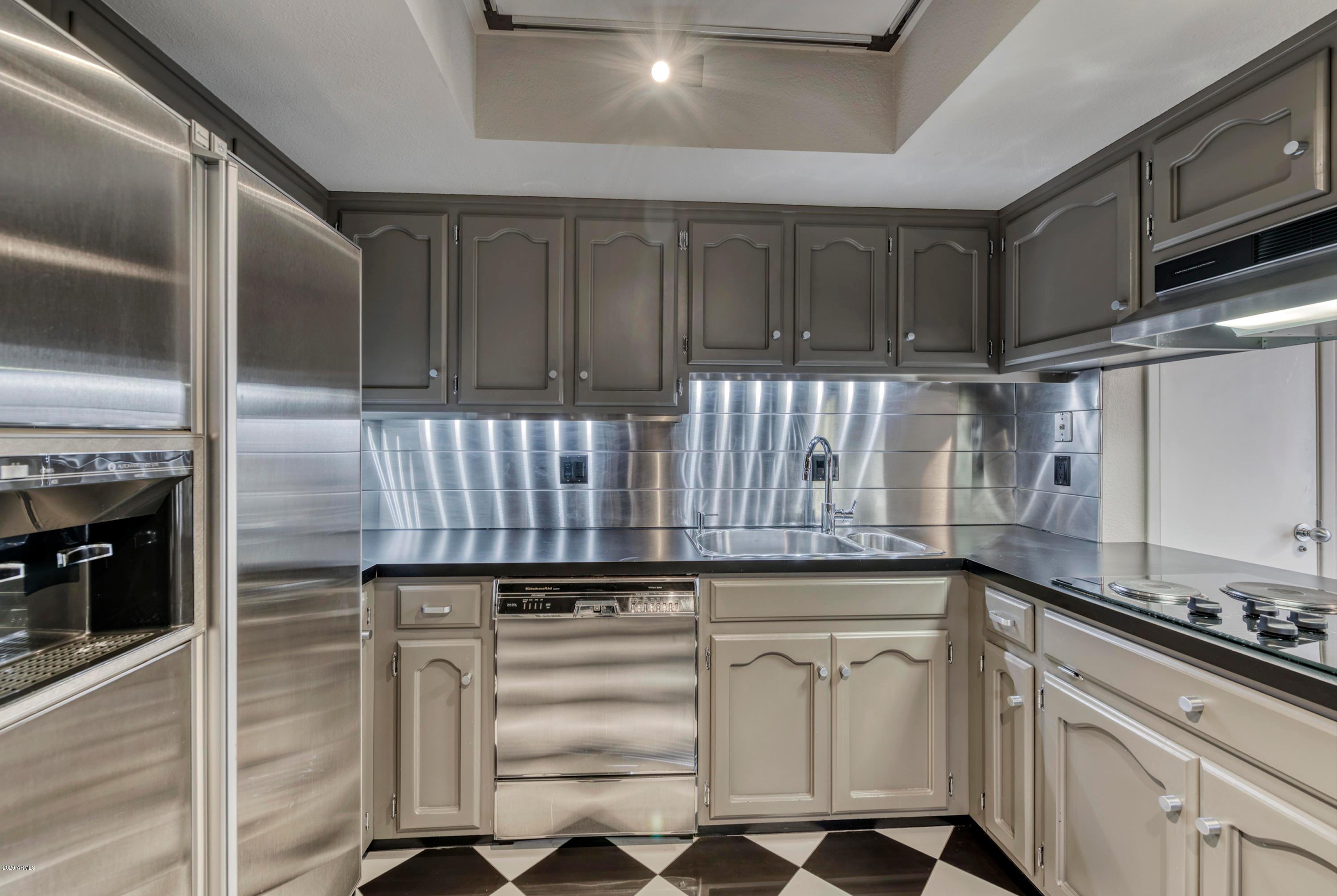 7145 E MCDONALD Drive