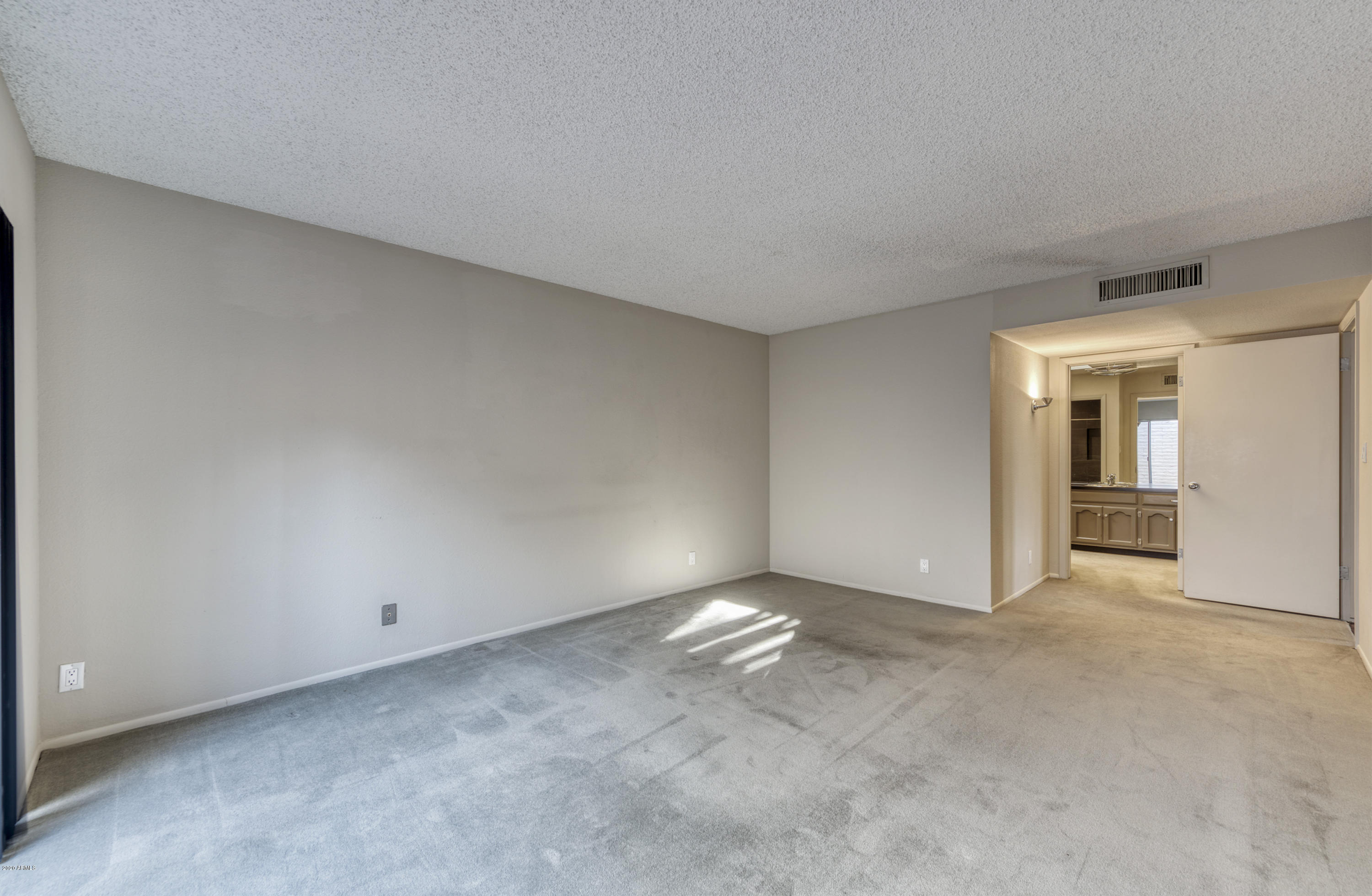 7145 E MCDONALD Drive