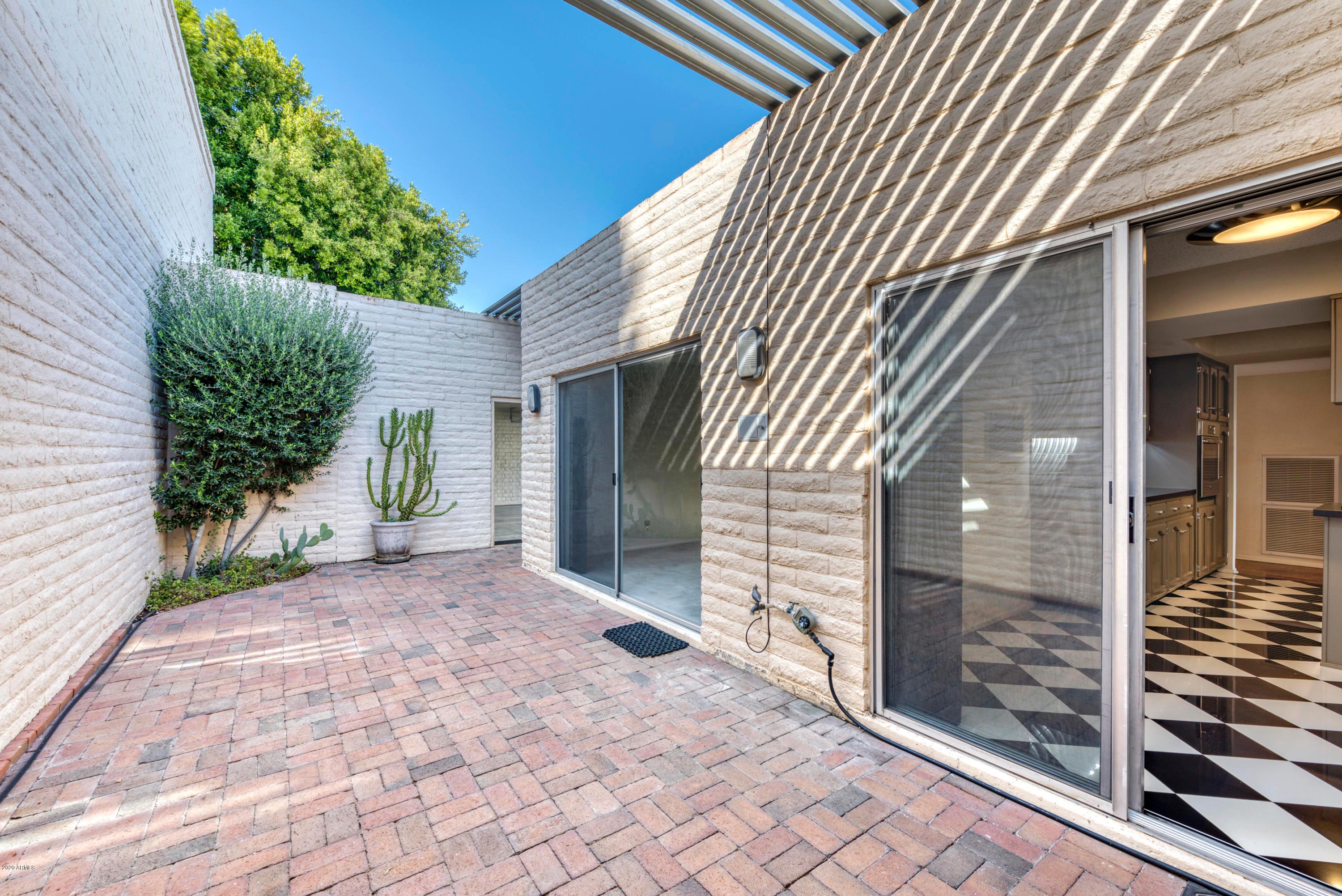 7145 E MCDONALD Drive