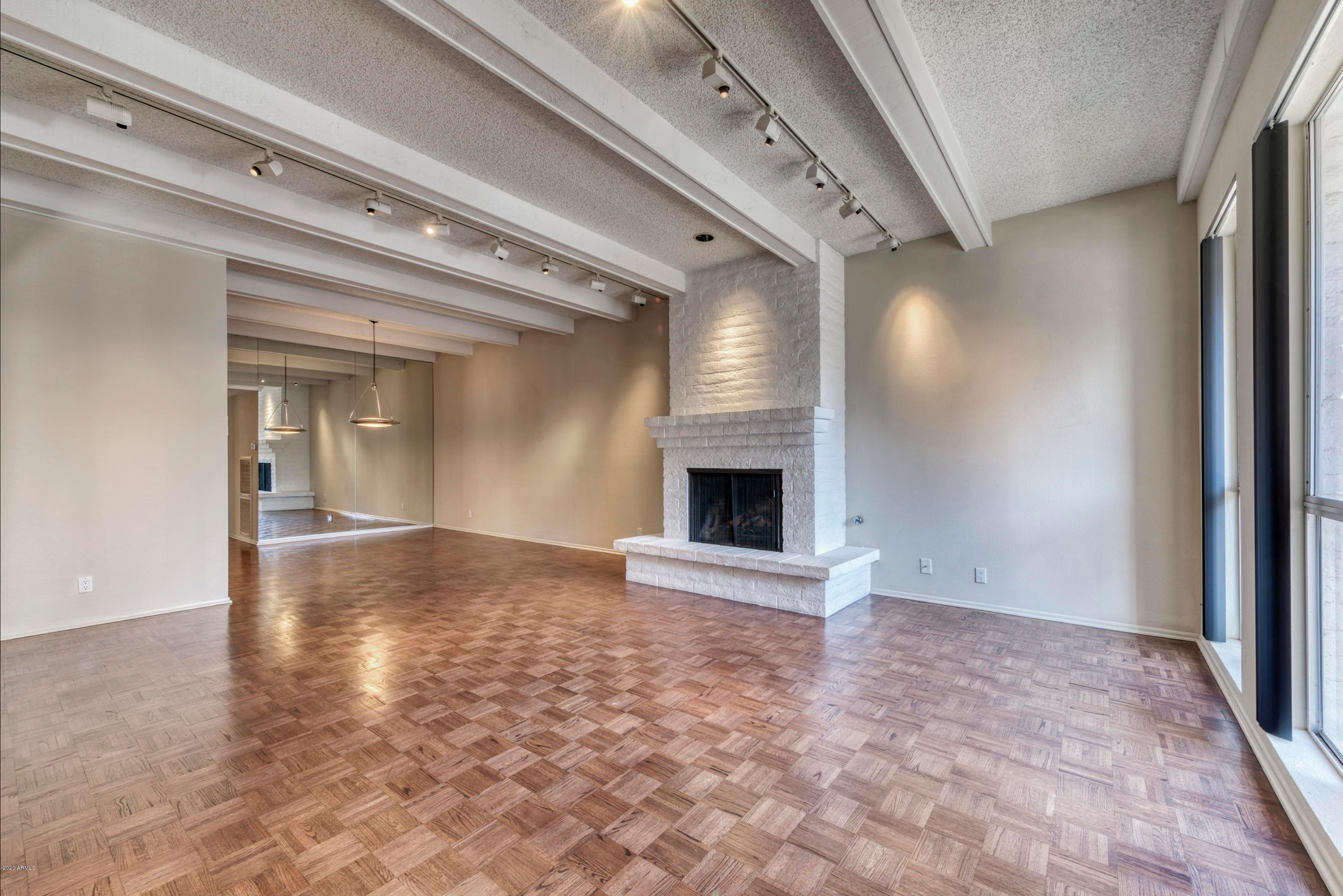 7145 E MCDONALD Drive