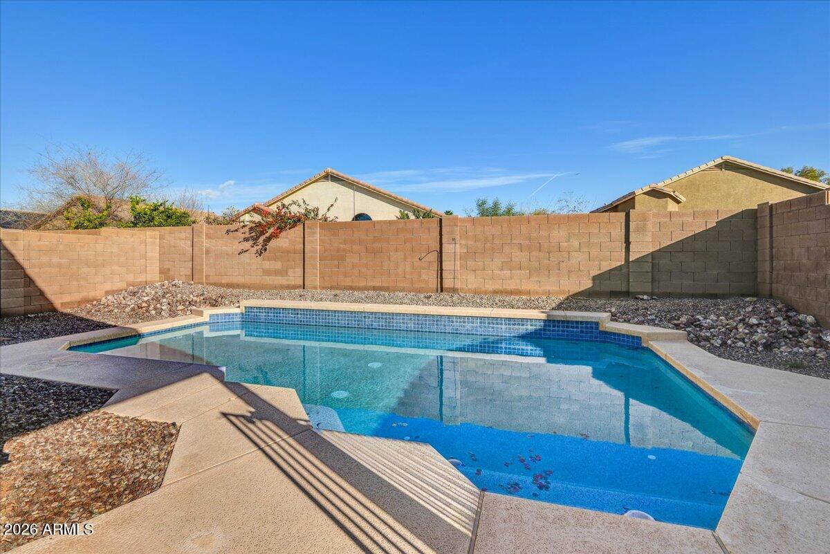 16762 W Fillmore Street